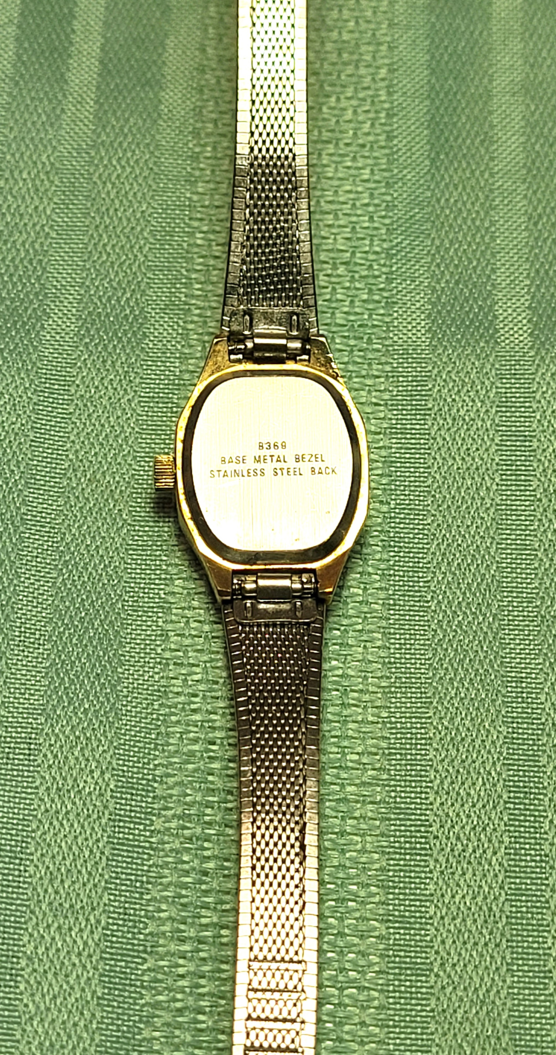 1992 Benrus Ladies Watch Gold Tone New Battery MISSING CLASP - photo 5