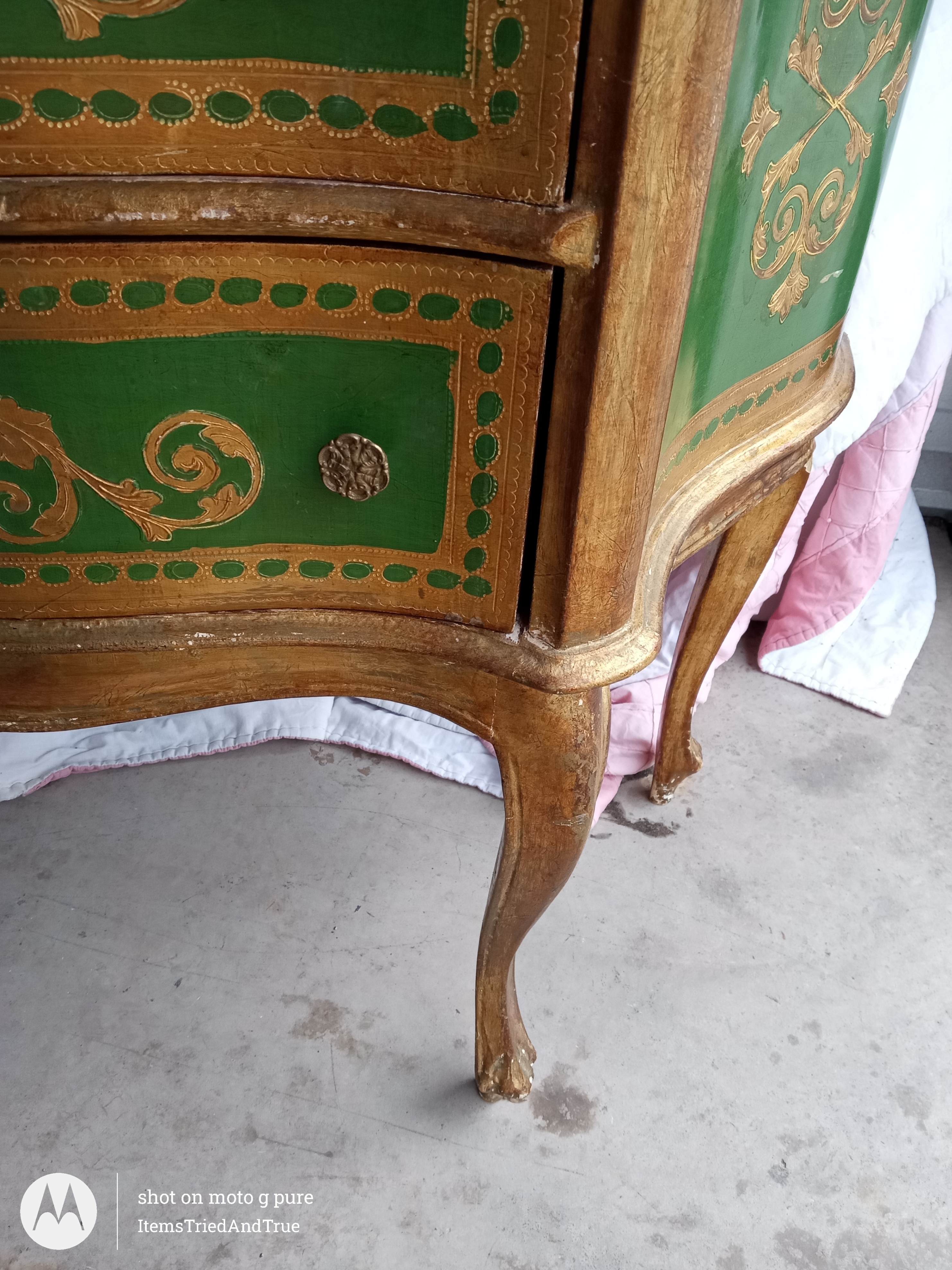 Vintage Hand‑Painted Green & Gold Chest of Drawers - photo 5