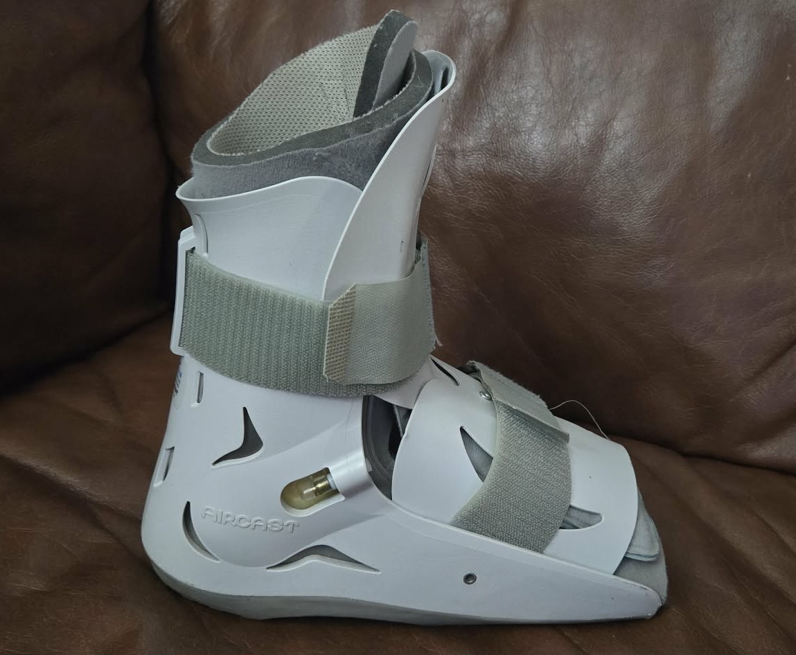 Aircast Walker for Broken Ankle/Foot - Very good used condiiton - photo 3