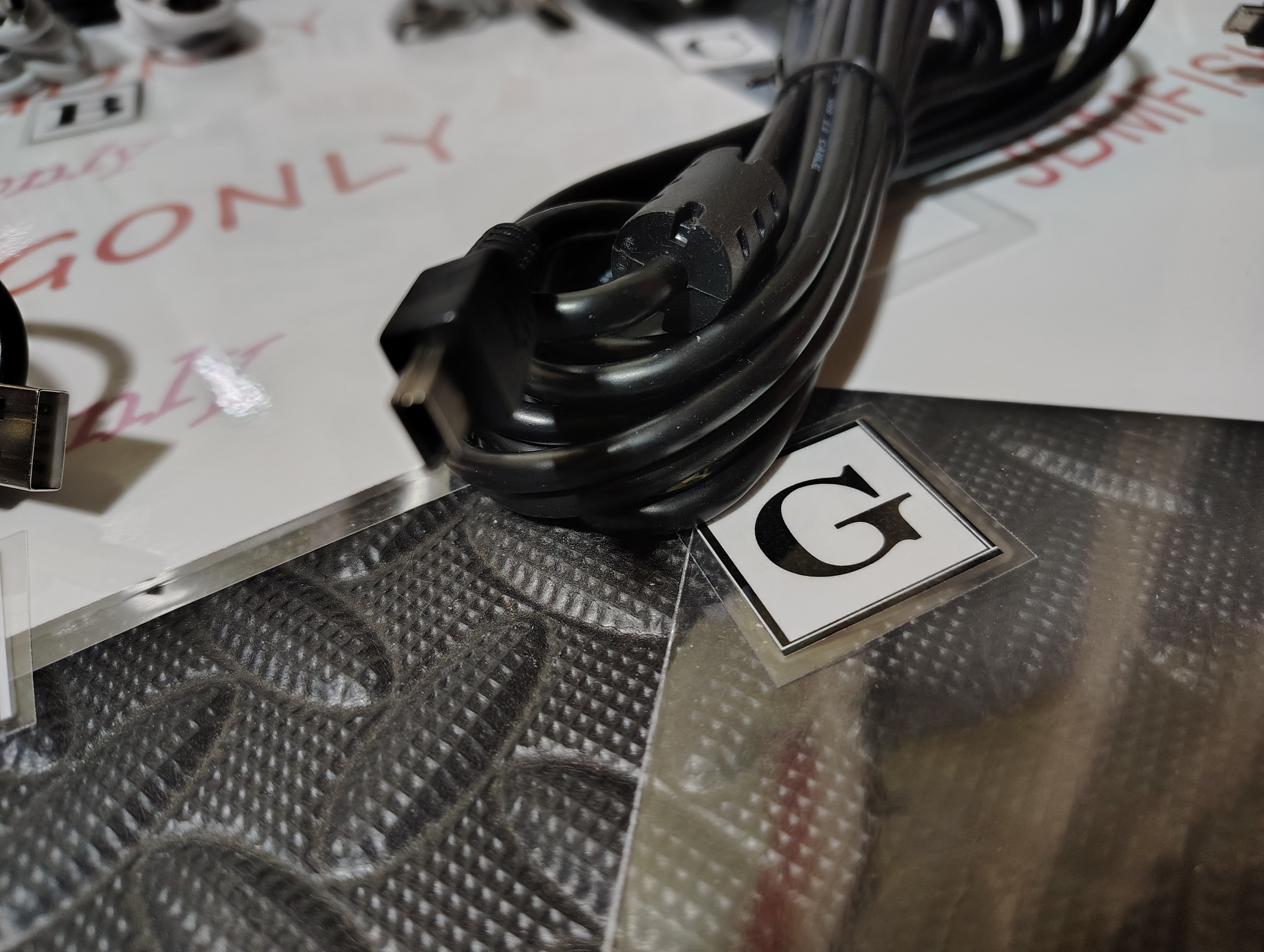 Various Priced MINT Assorted USB Charging Cables - photo 3