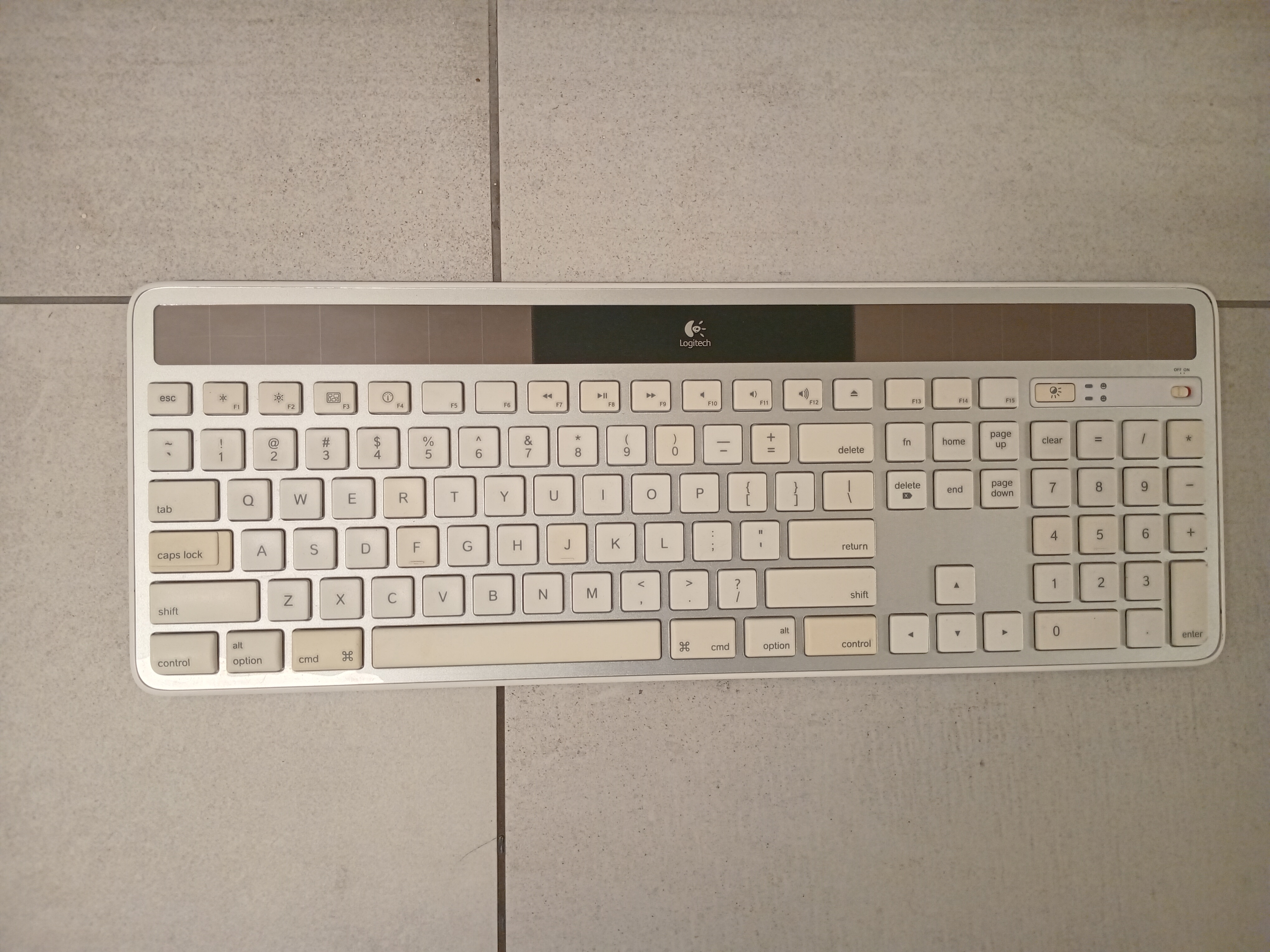 Logitech K750 Keyboard (Mac only)