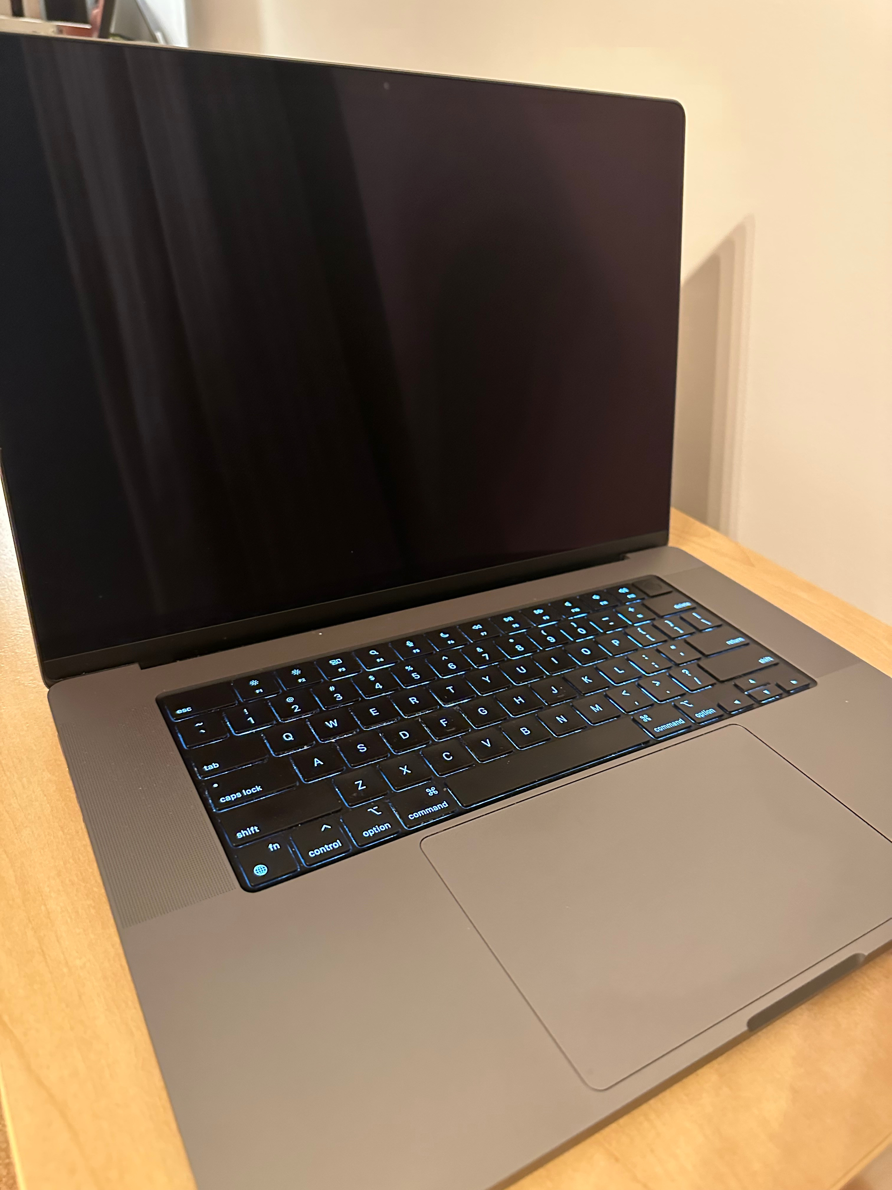 MacBook Pro 16” - M1 Max, 64GB RAM, 1TB SSD, Space Gray - photo 3