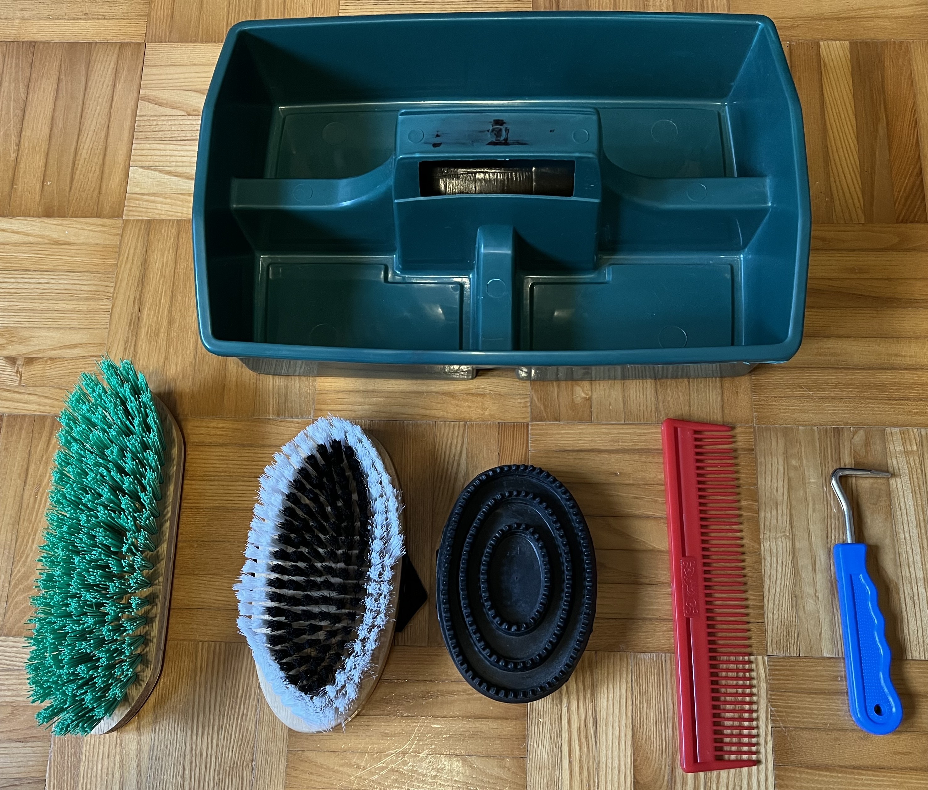 Horse Grooming Kit ( 6 Piece )