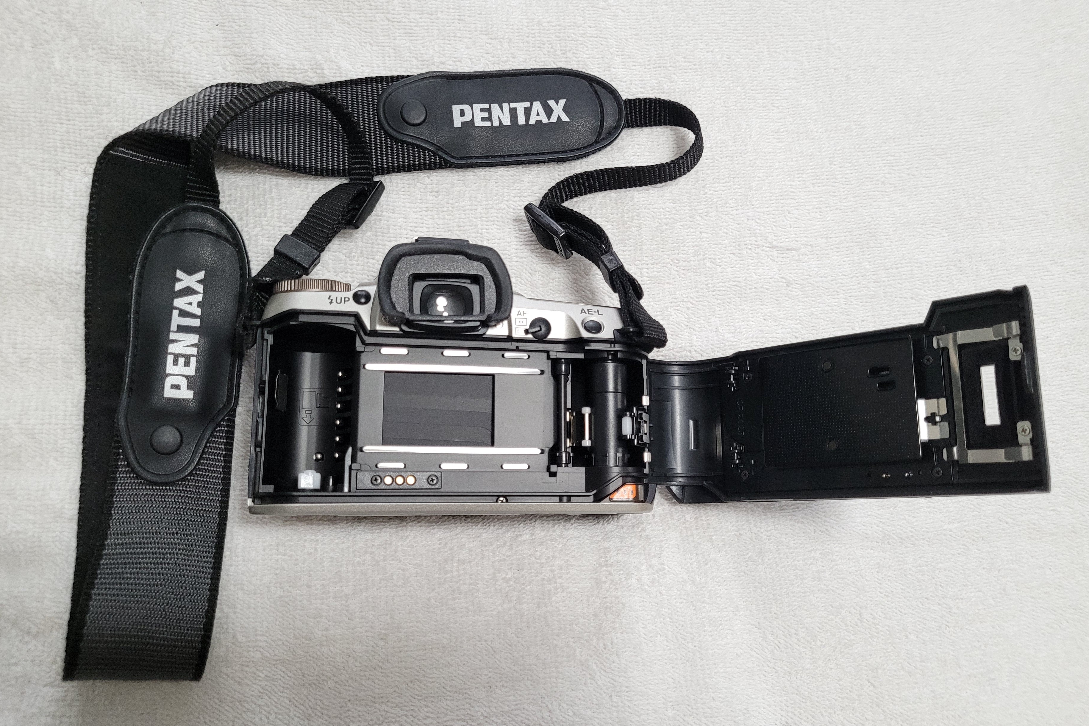 Pentax MZ 6 35mm Film Camera - photo 3