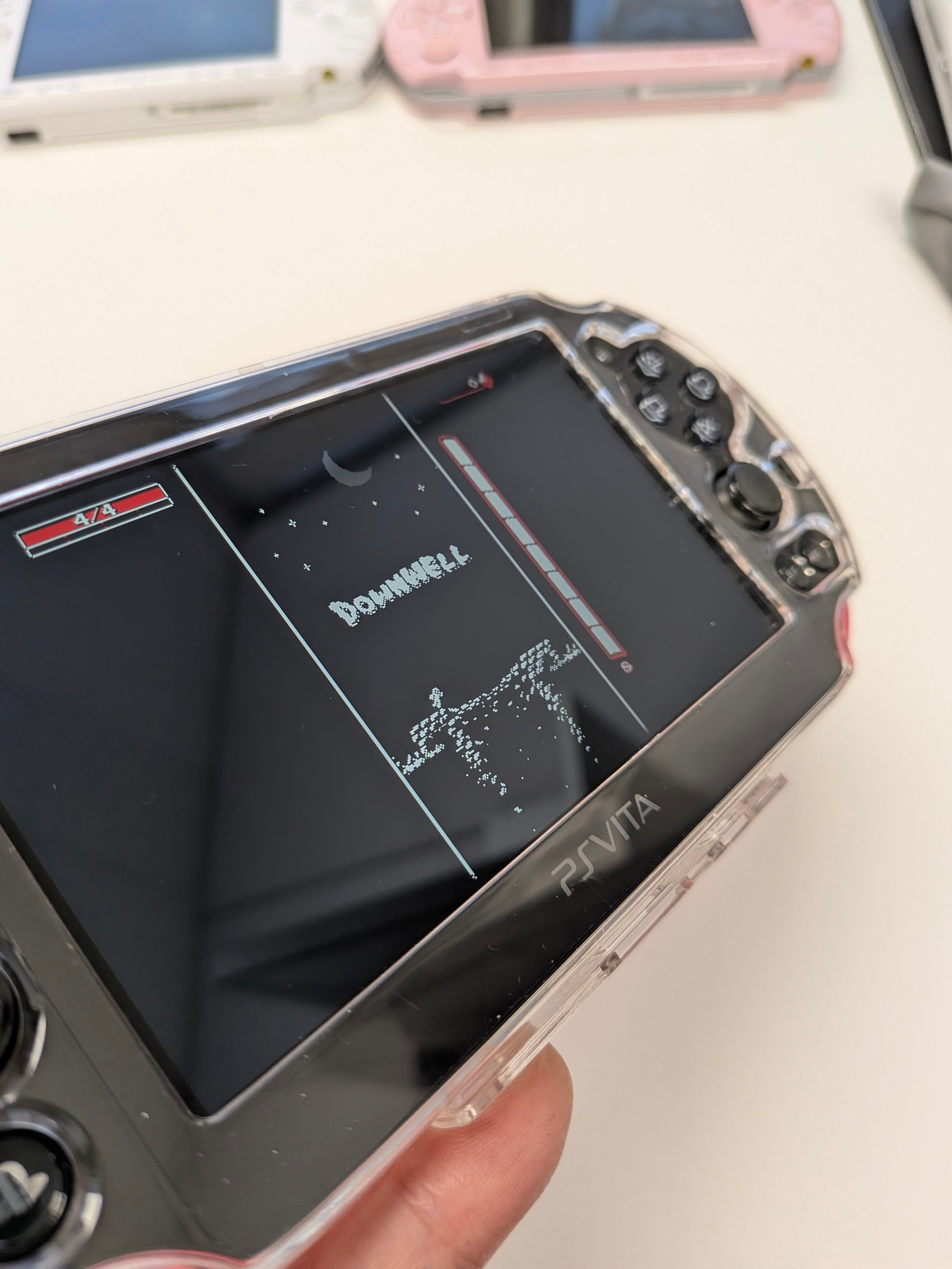 PSVita2000 LCD screen modded - photo 4