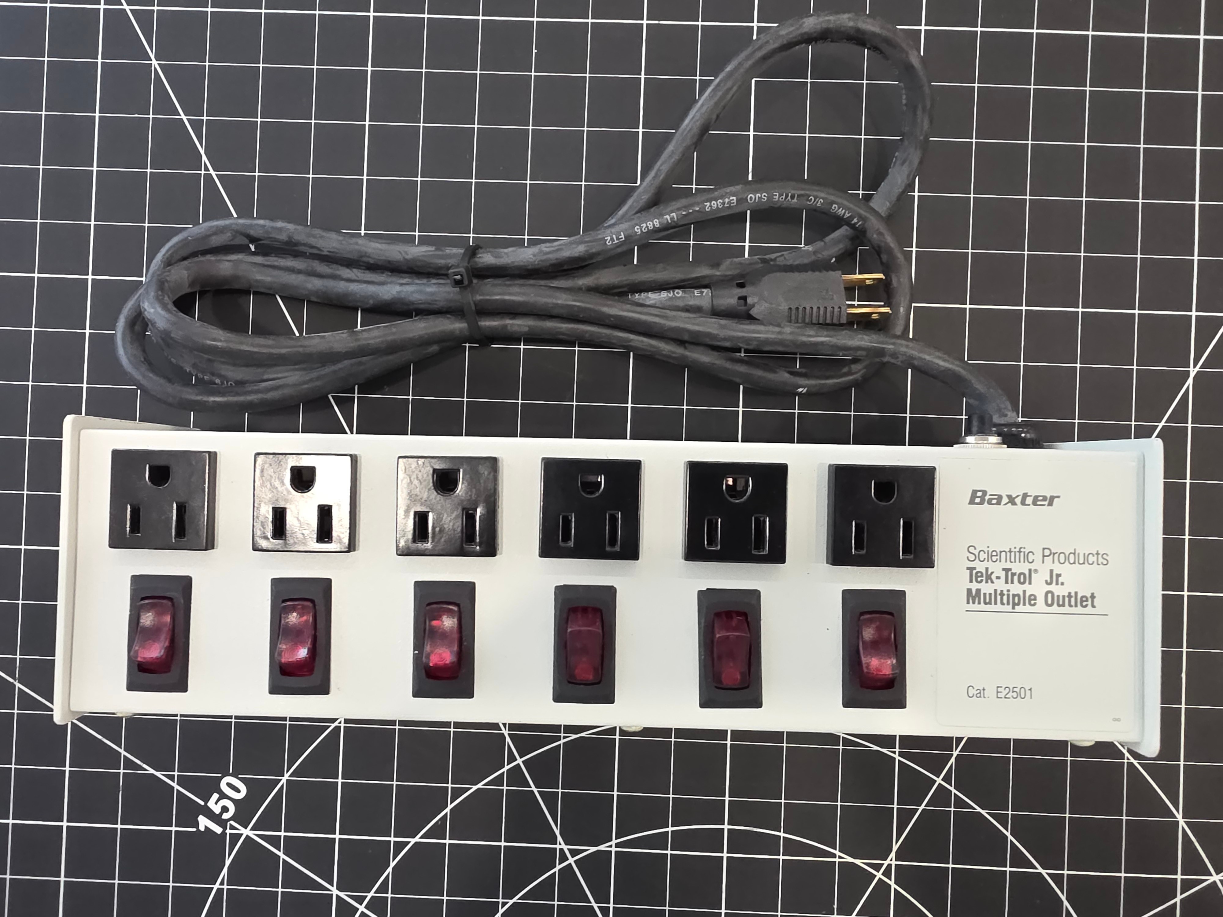 Baxter Scientific Tek‐Trol Jr. 6‐outlet power strip - photo 2