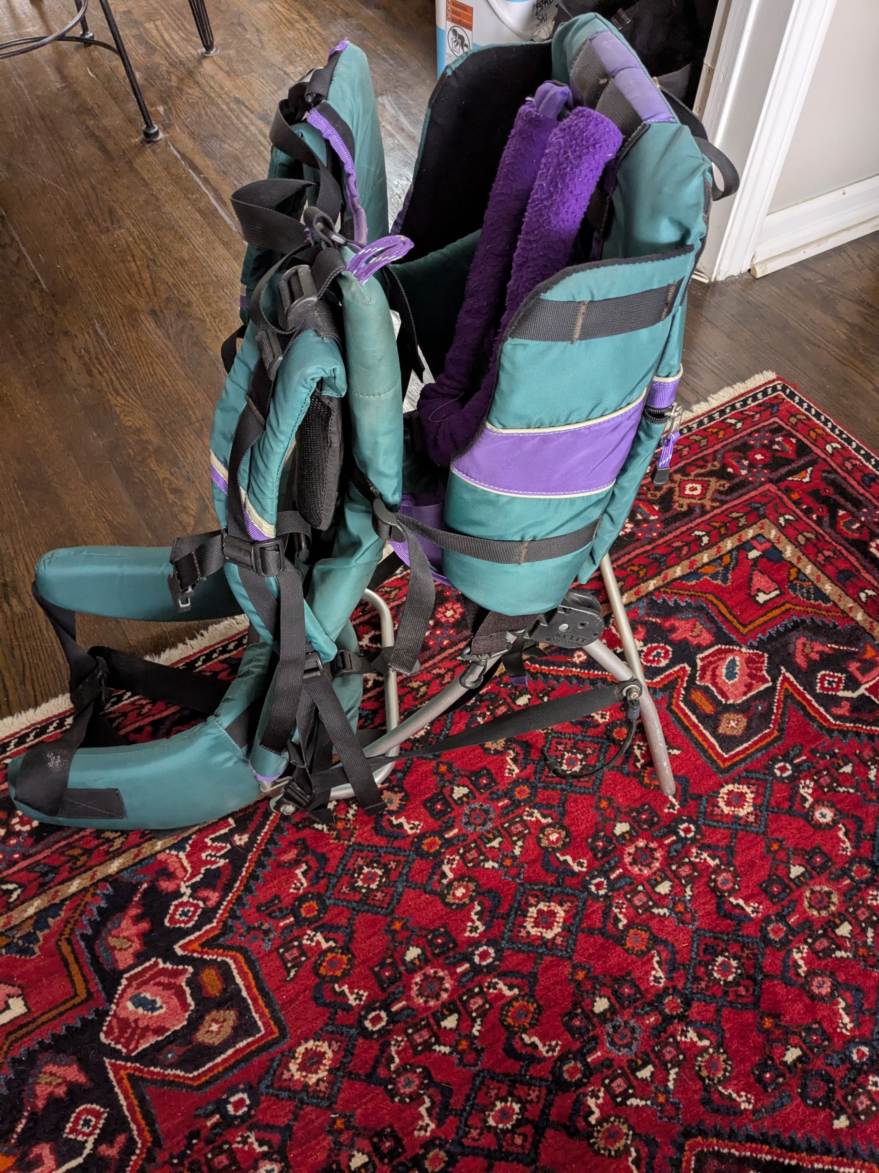 Kelty child carrier / backpack - photo 2