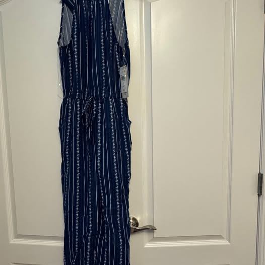 Brand New Juniors’ Sleeveless Cropped Jumpsuit