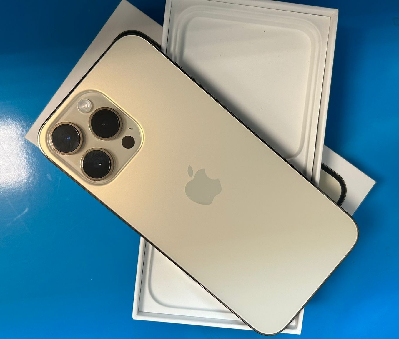 Apple iPhone 14 Pro Max – 256GB (Store Warranty)