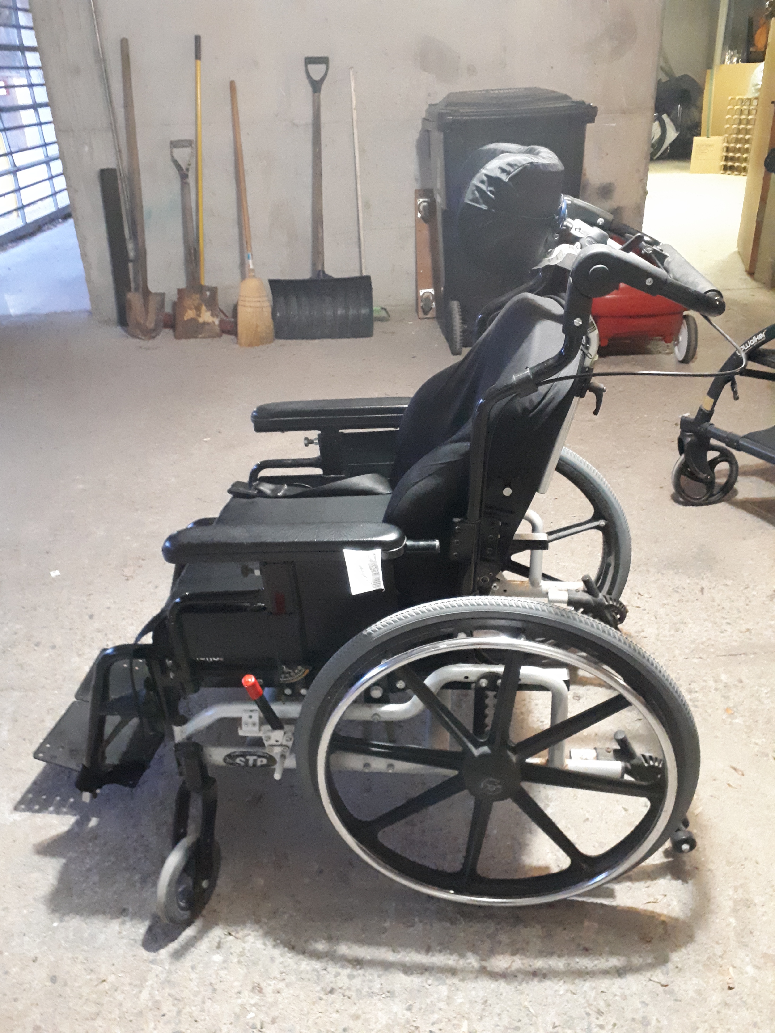 STP POWER TILT CHAIR - photo 3