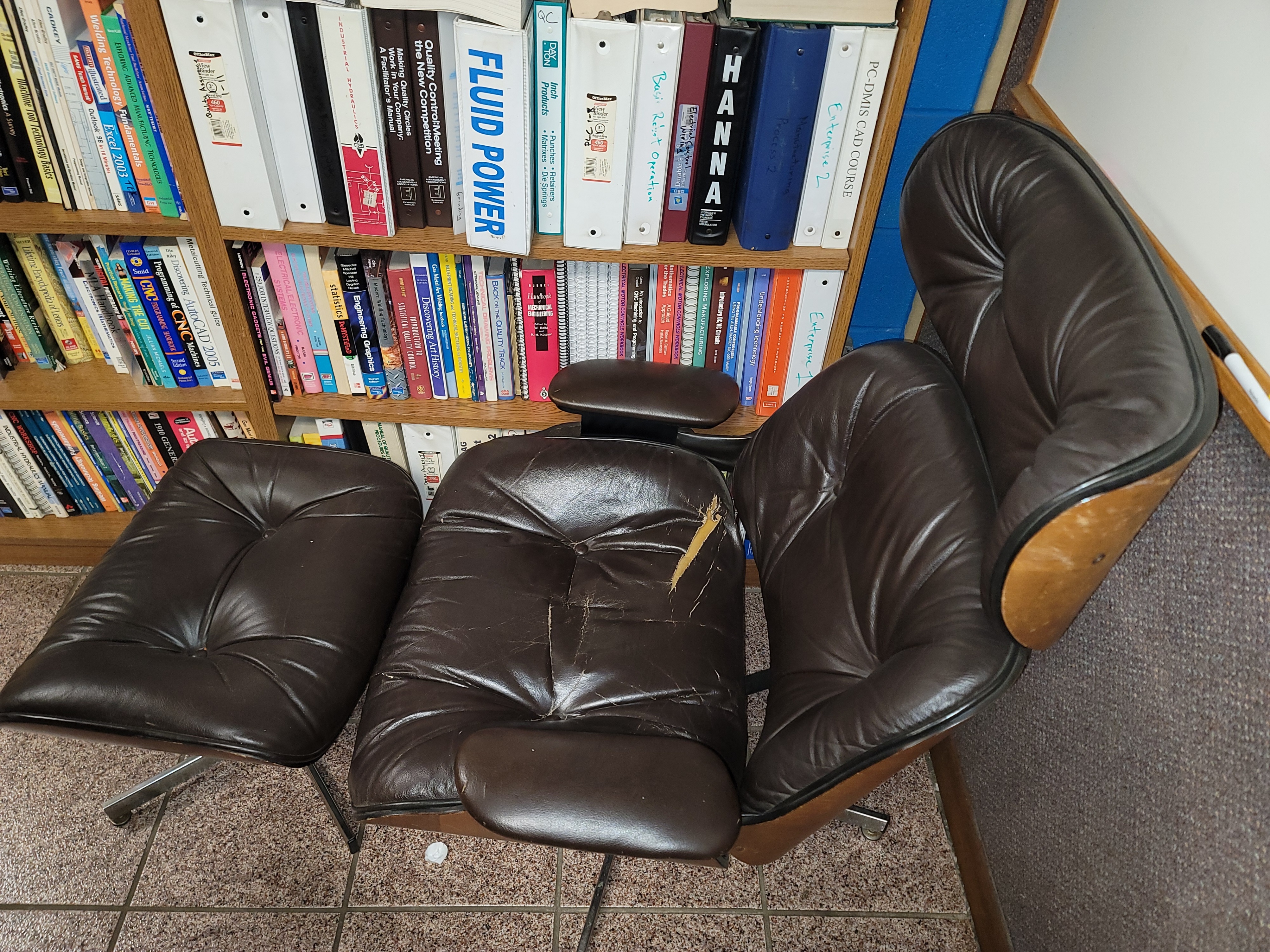REPLICA Herman Miller Eames Lounge Chair