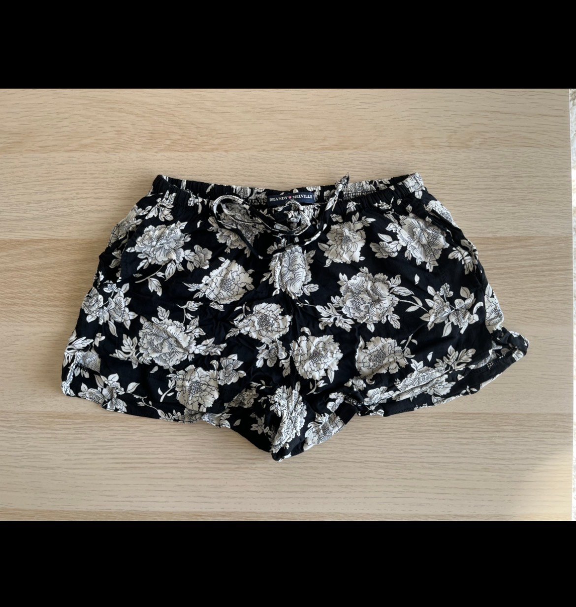 Womens/Girls Brandy Melville Floral Patterned Shorts