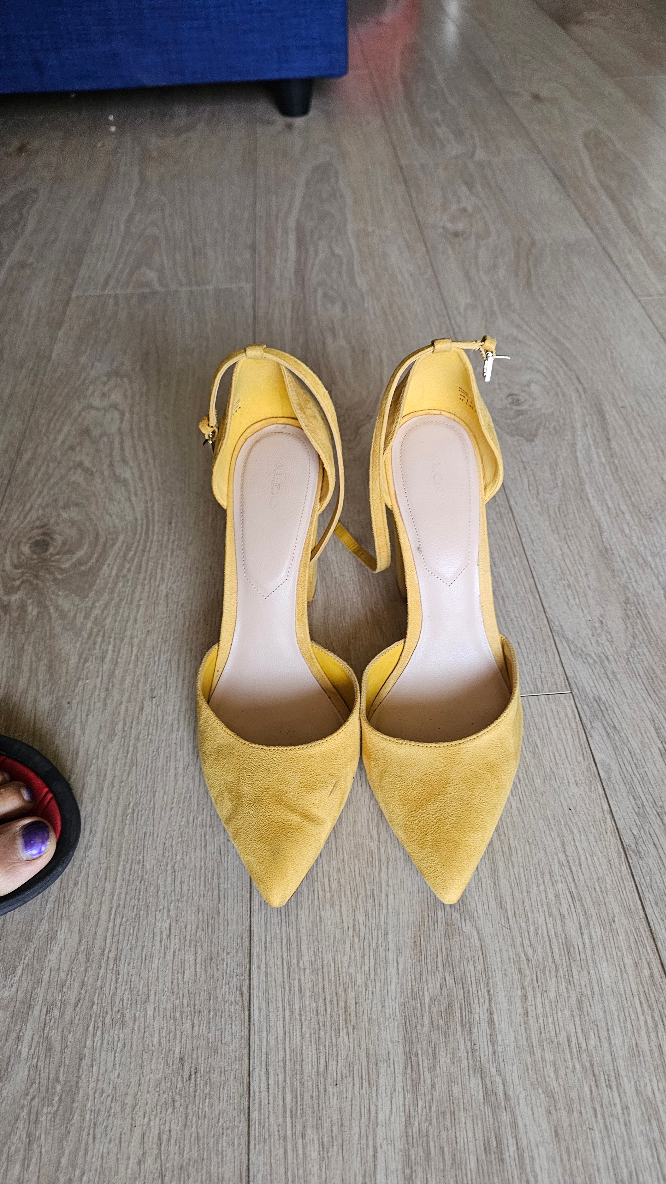 Yellow Suede ALDO Heels, Size 11 - photo 2