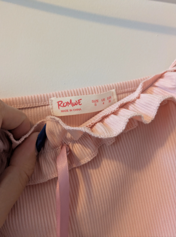 Frilly Crop Top - Size S - photo 2
