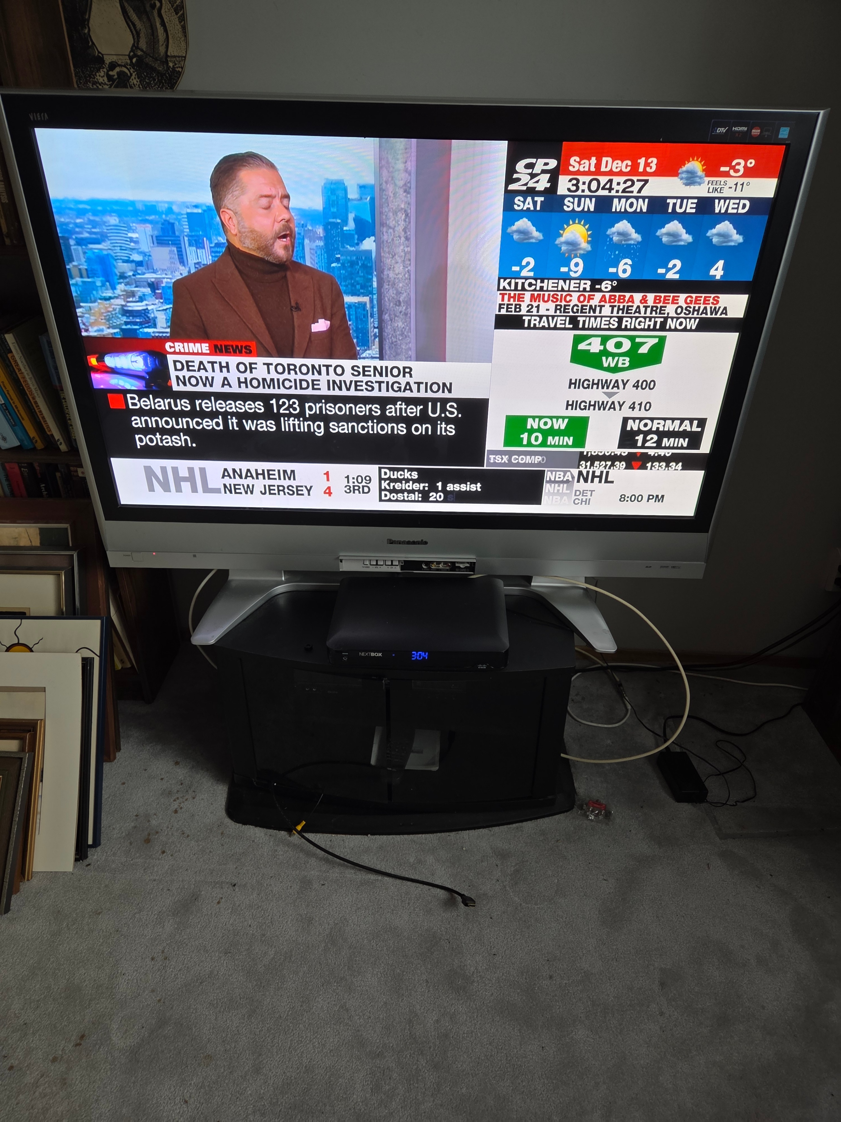 Classic Panasonic Viera TH-50PX60U 50" Plasma TV, Remote, Cables