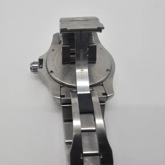 Victorinox Swiss Army Dive Watch - photo 3