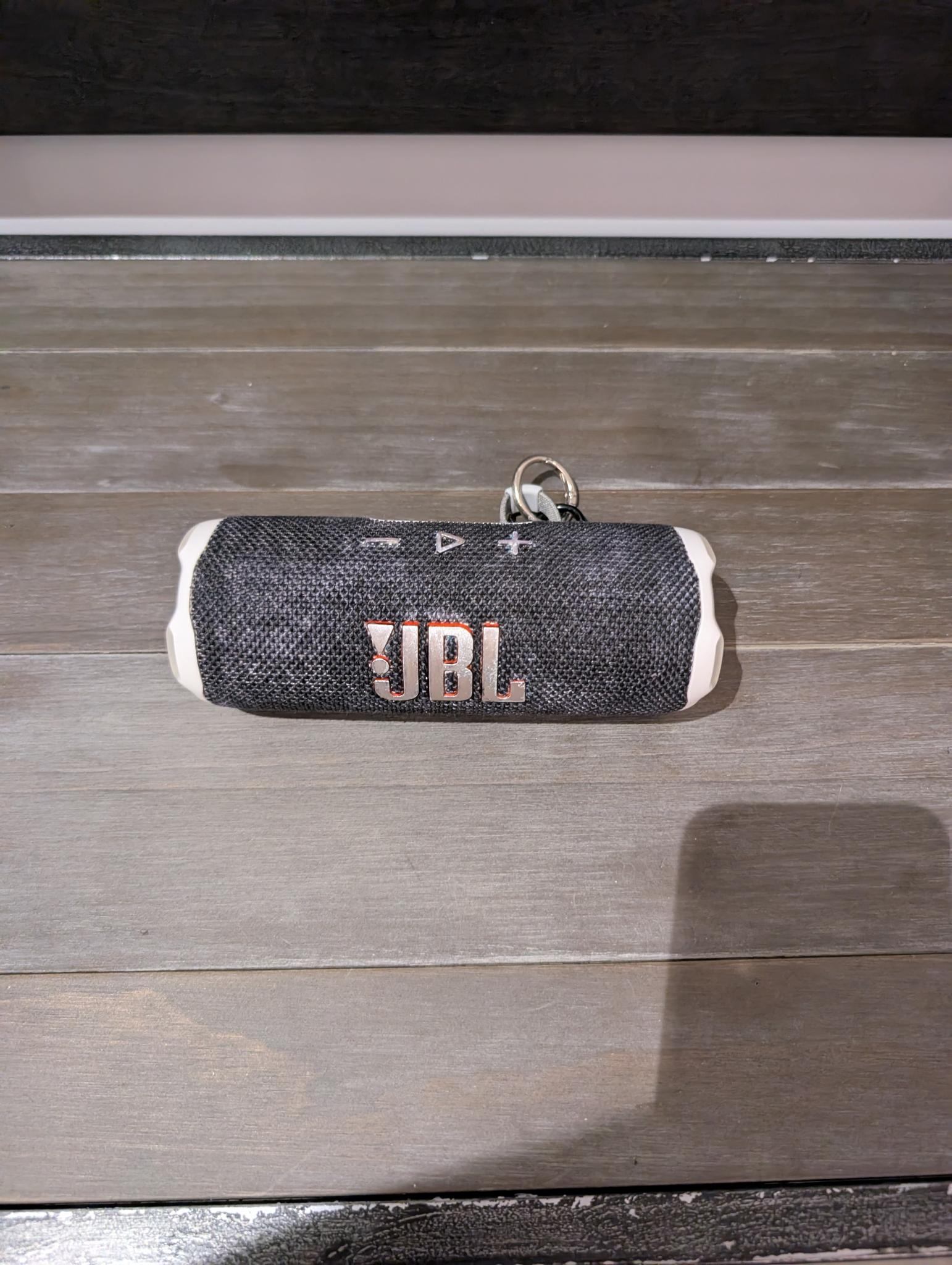 NEED GONE ASAP JBL Flip 7
