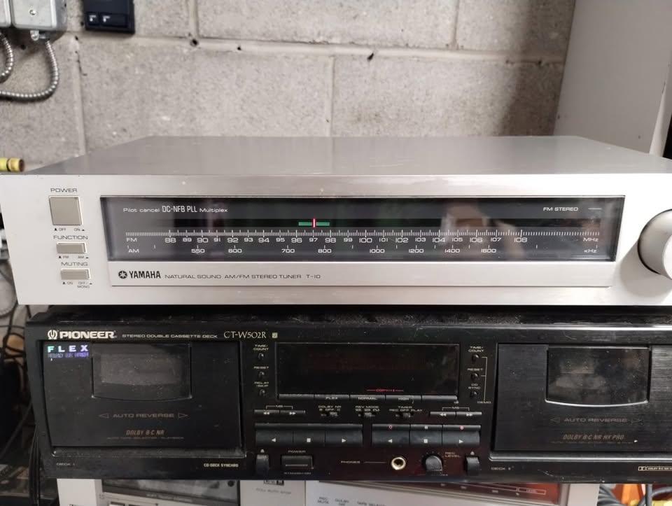 Vintage 1980s 80s Yamaha T-10 AM/FM Analog Stereo Tuner Silver - photo 3
