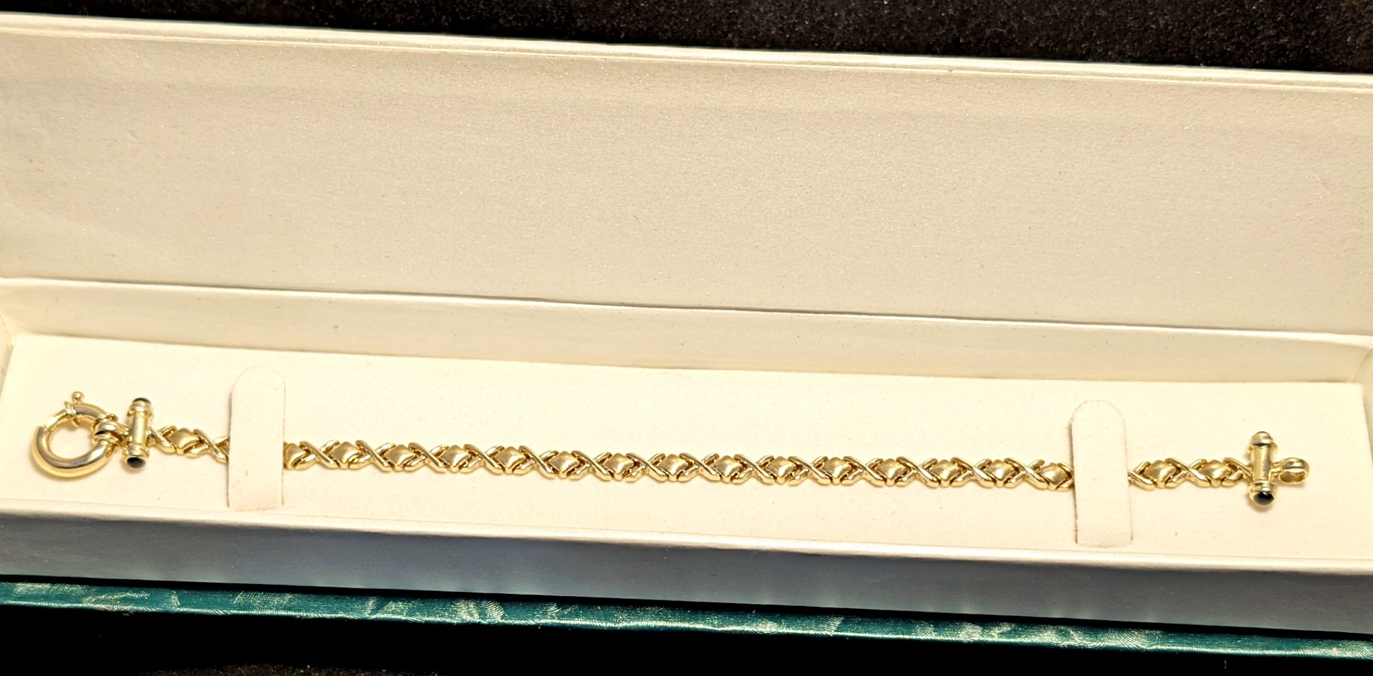10K Gold Hugs and Kisses Bracelet - photo 3