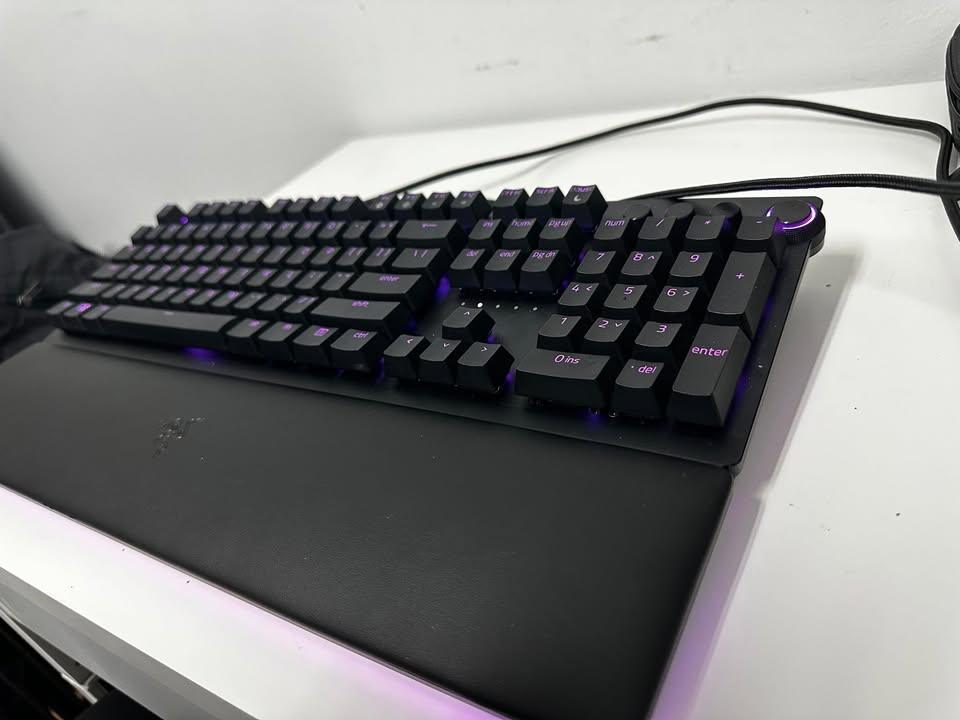 Razer Huntsman V2 Analog Gaming Keyboard: Razer Analog - photo 2
