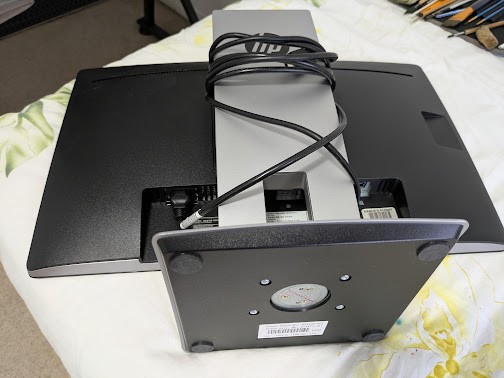 HP EliteDisplayE222 21.5" used Monitor with cables