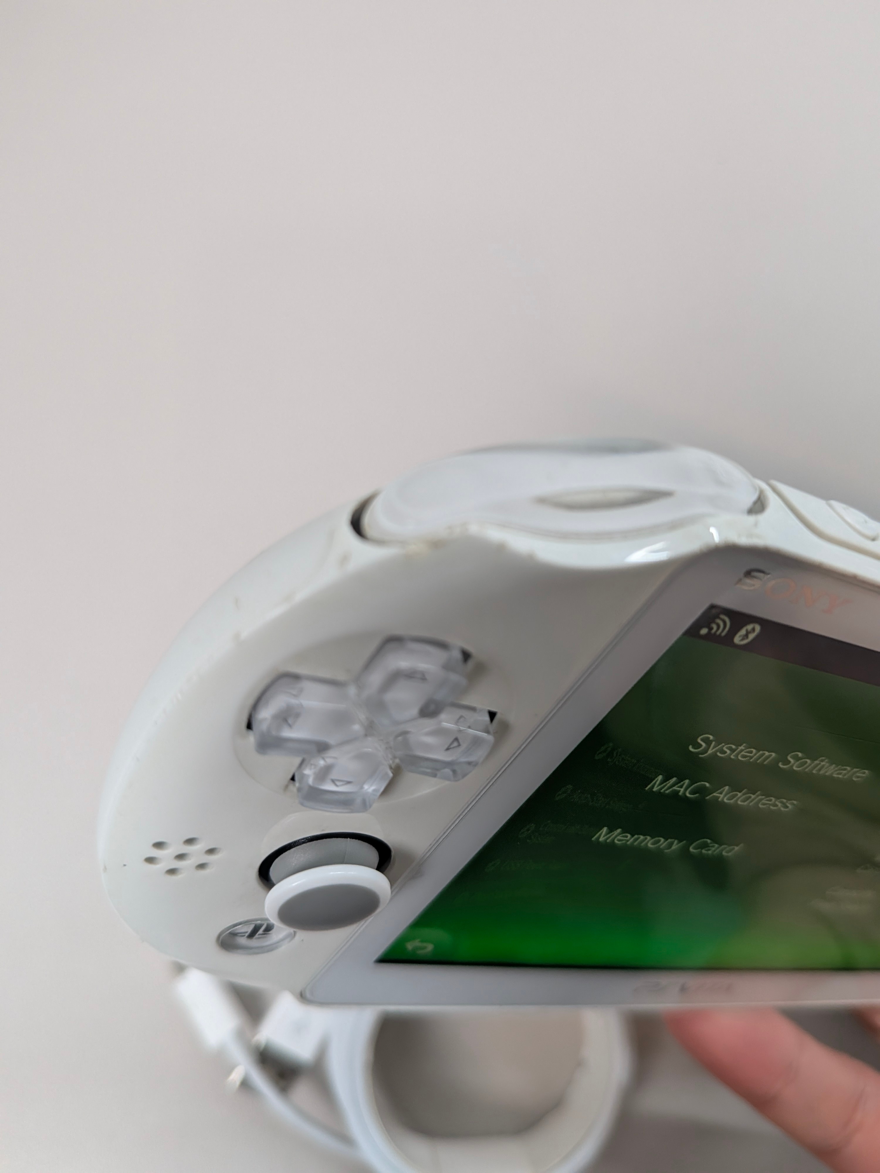 PSVita2000 LCD screen Gundam Edition - photo 3