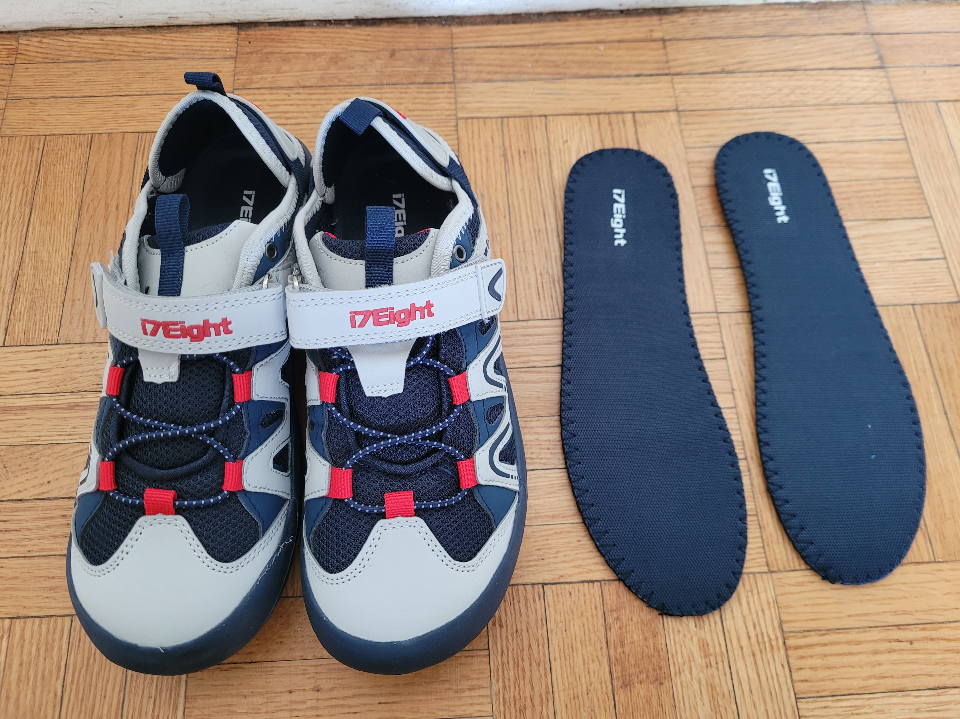 i7Eight kids shoes (new and unused) - photo 4