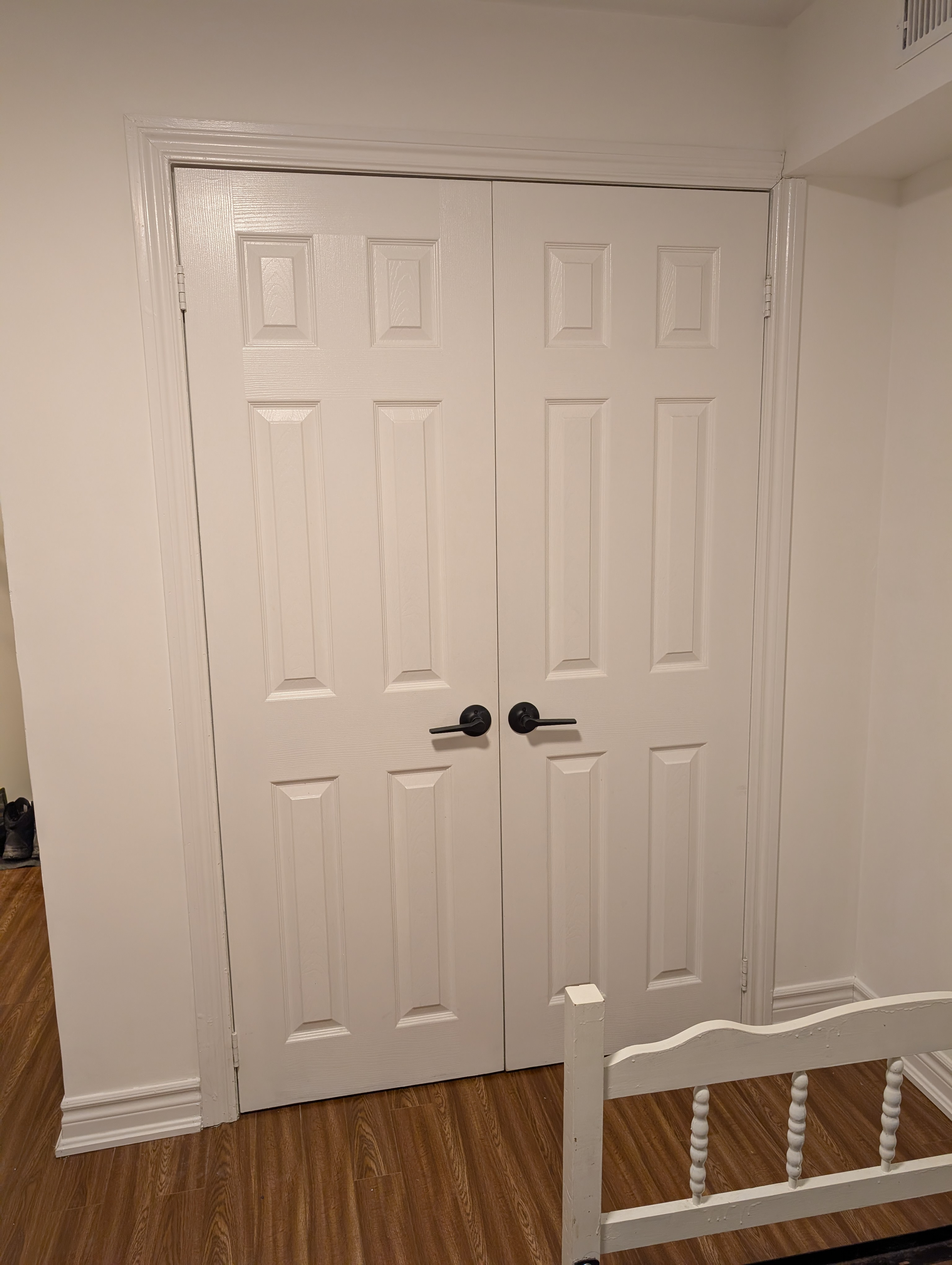 Furnished Private Room in Downtown Toronto; Utilities Included - photo 4