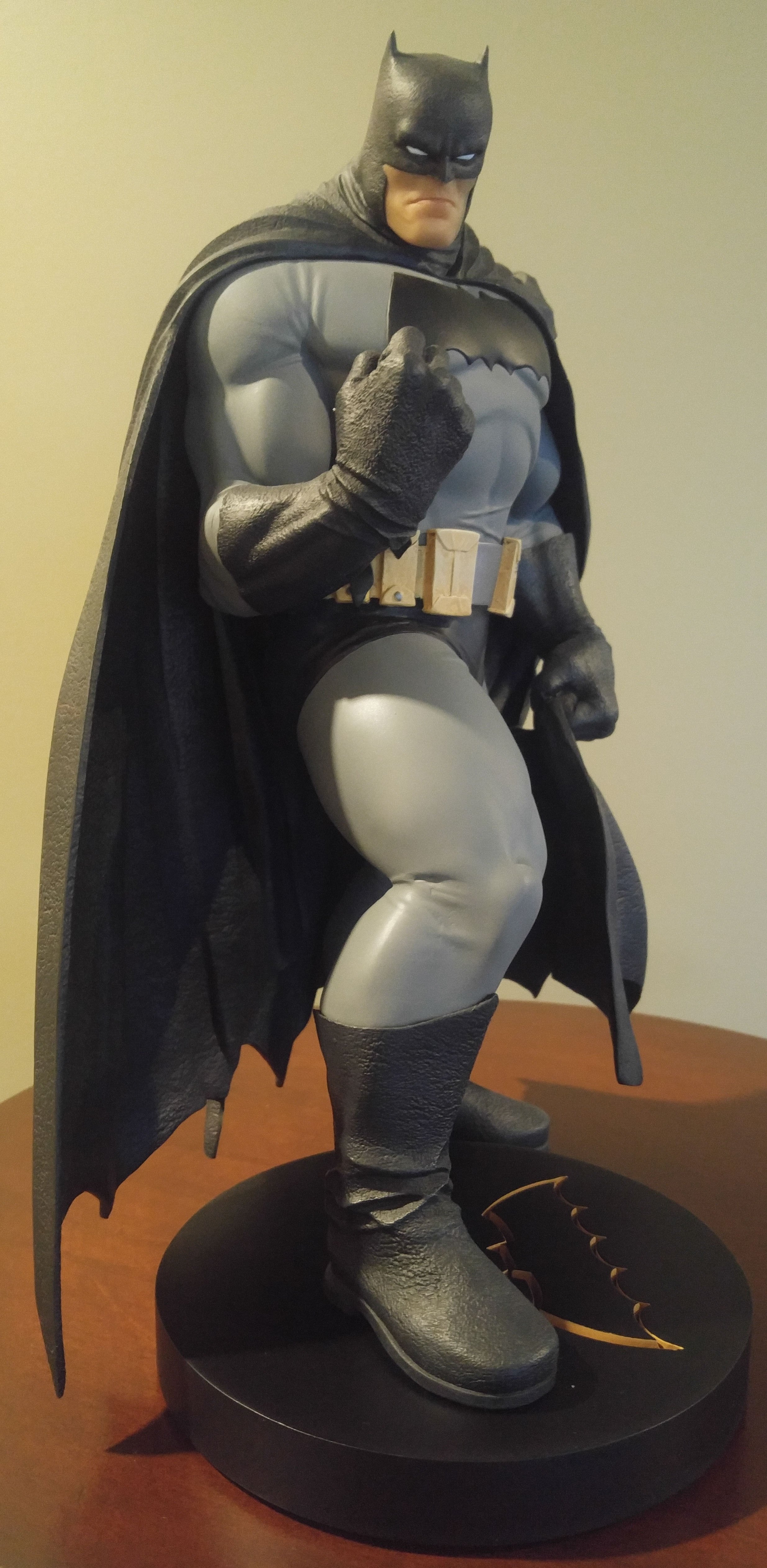 Batman DC Comics Designer Series Andy Kubert 12 inch statue! - photo 5