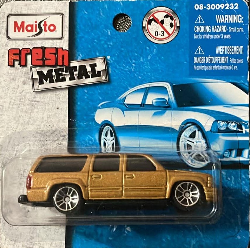 Maisto Fresh Metal Chevrolet Suburban Toy Car (New)
