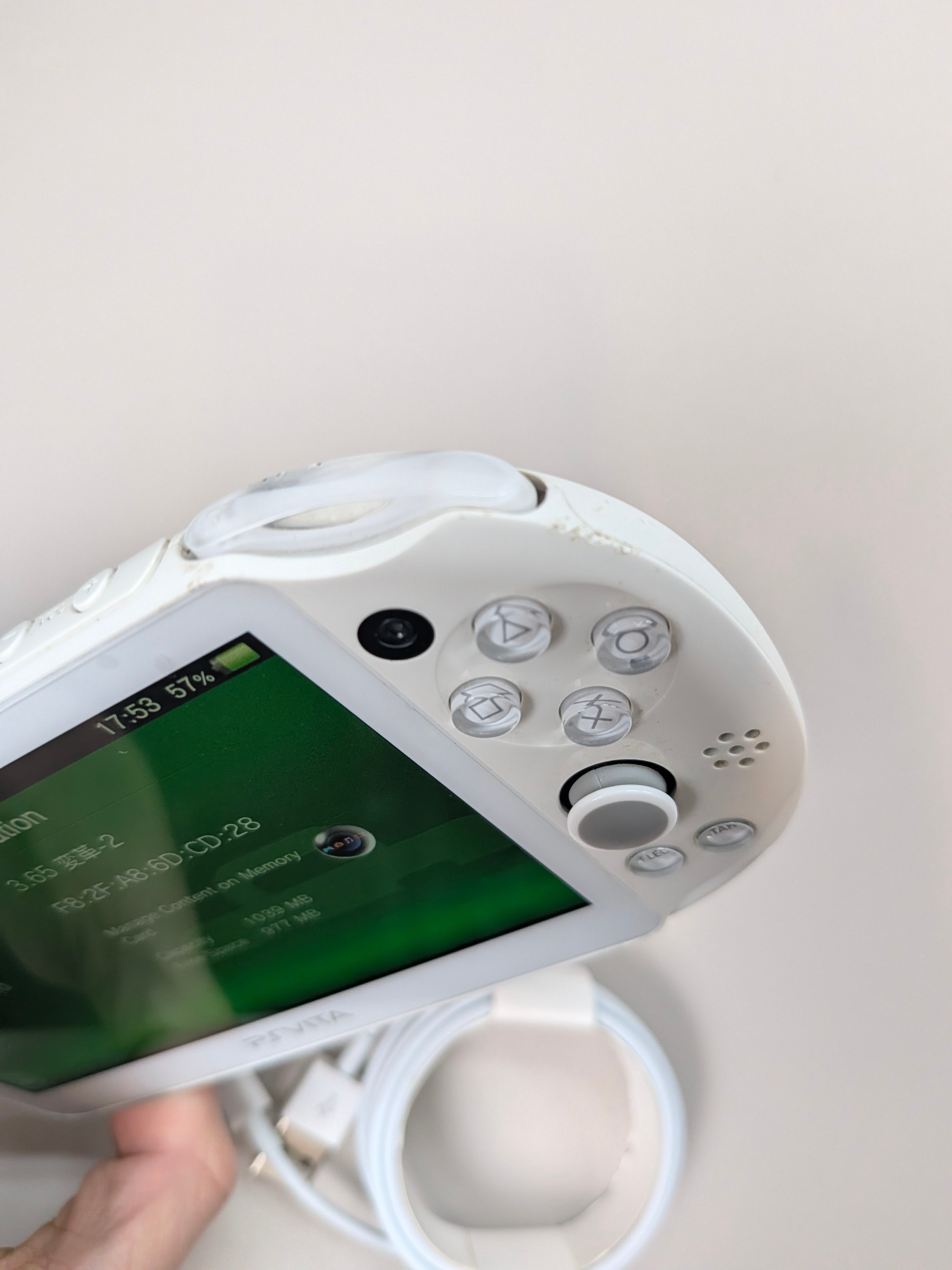 PSVita2000 LCD screen Gundam Edition - photo 4