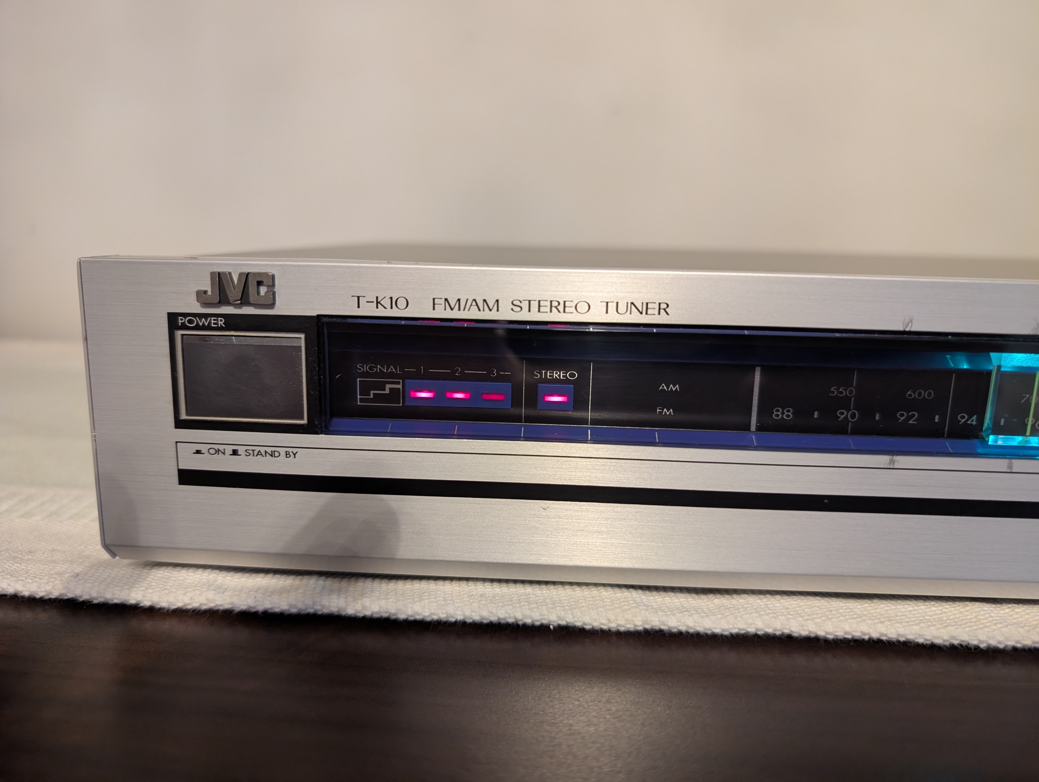 JVC TK10 Vintage AM/FM with original manual - photo 2