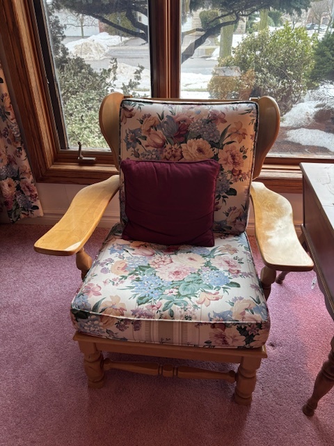 Ethan Allen Sofa + 2 Chairs- Solid Wood Country French Living Rm - photo 3