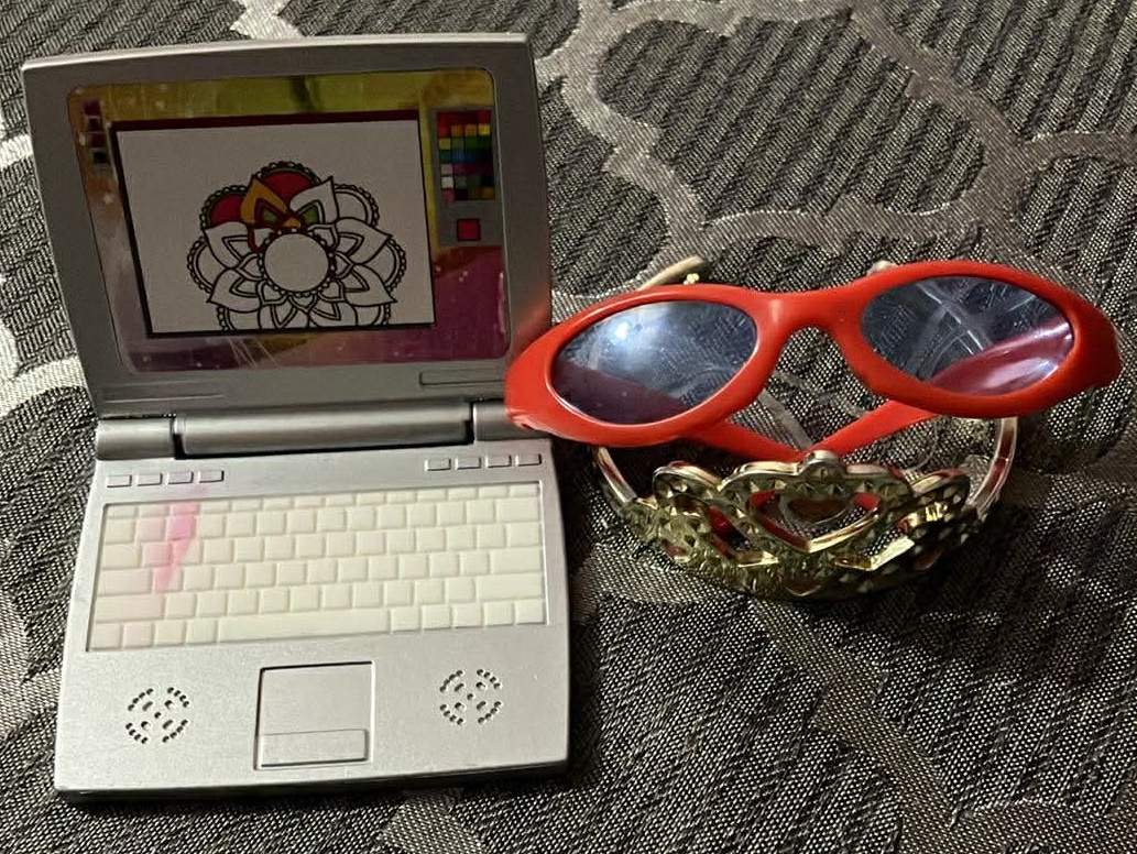 Doll Accessories Computer, Sunglasses and Crown (for 18" Doll)