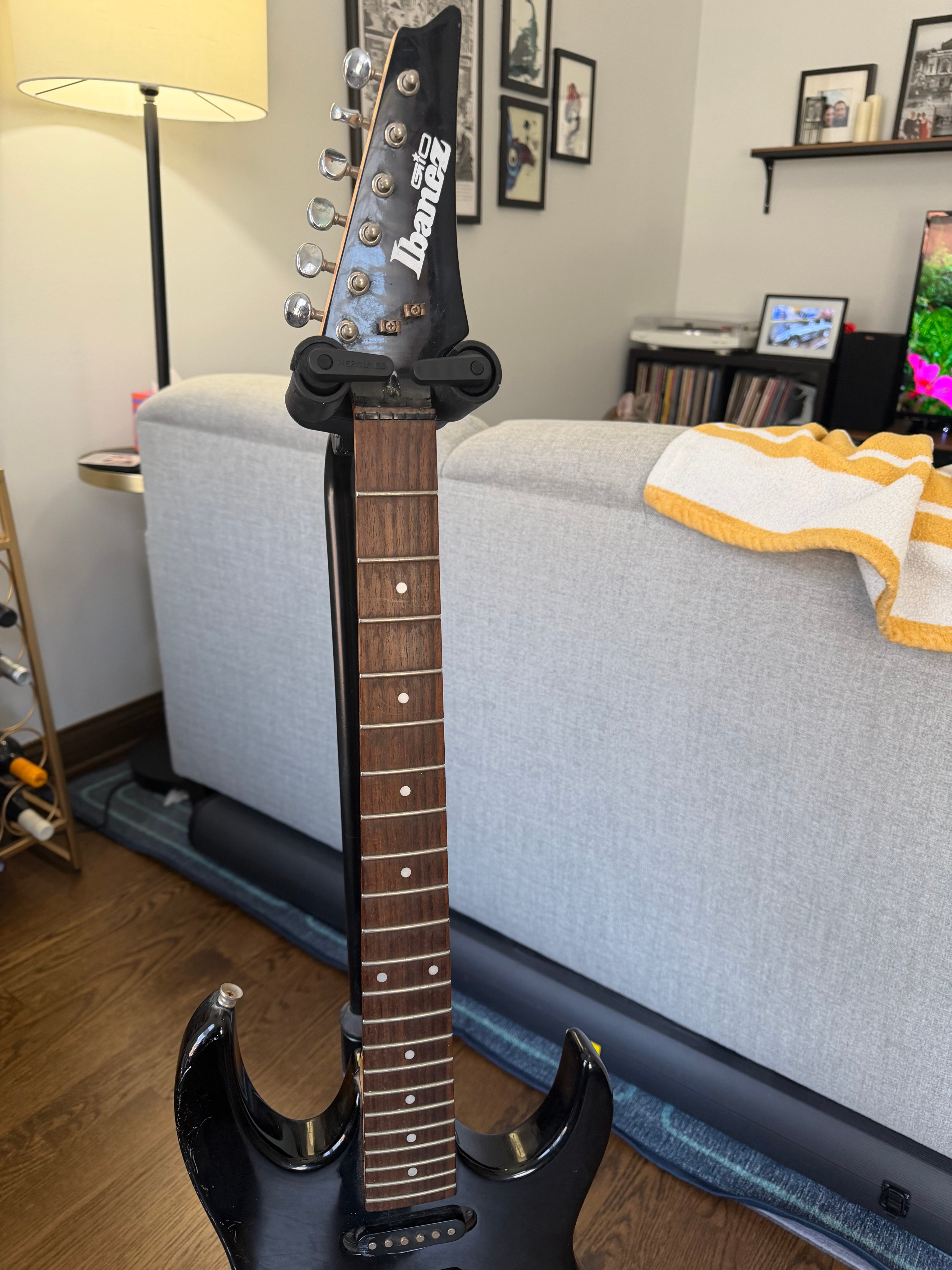 Ibanez Gio GRX45 - Project Guitar - photo 3