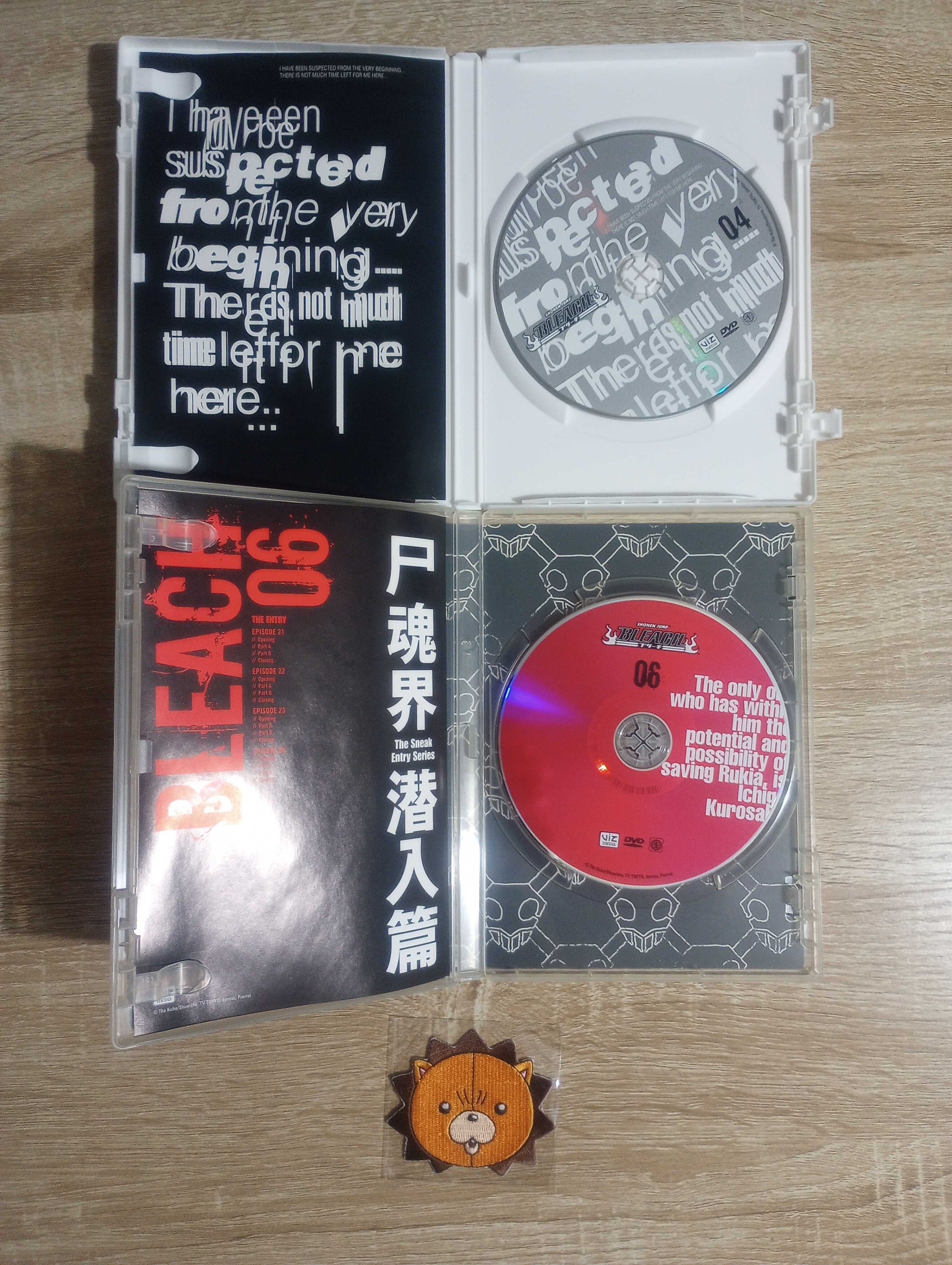 Bleach DVDs | Vol. 4 and 6 with Kon Patch - photo 2