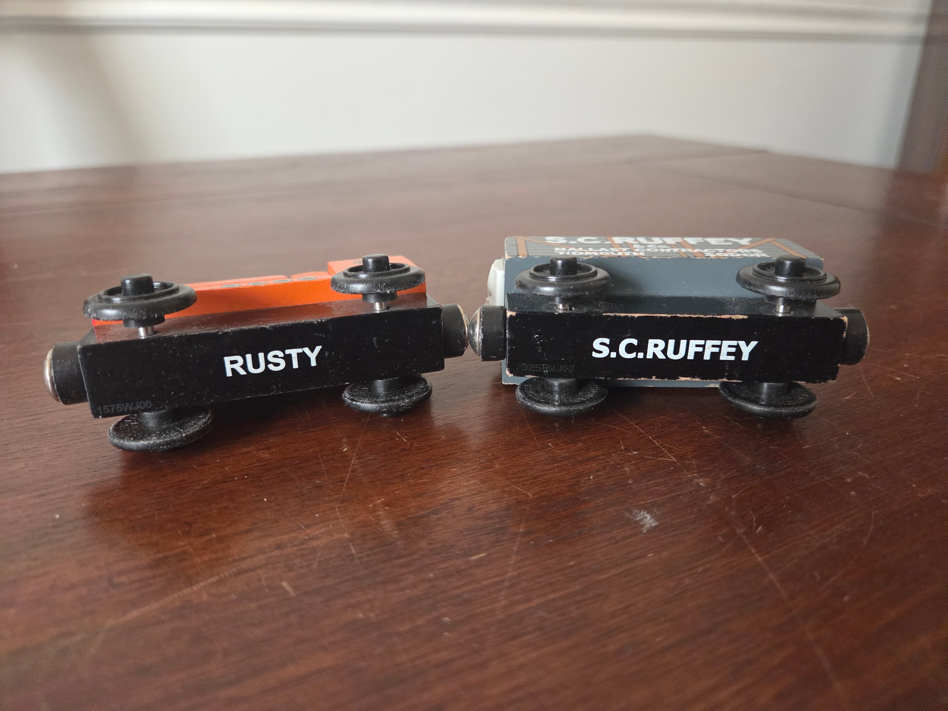 Rusty and S.C. Ruccffy Ballast car from Thomas & Friends - photo 3