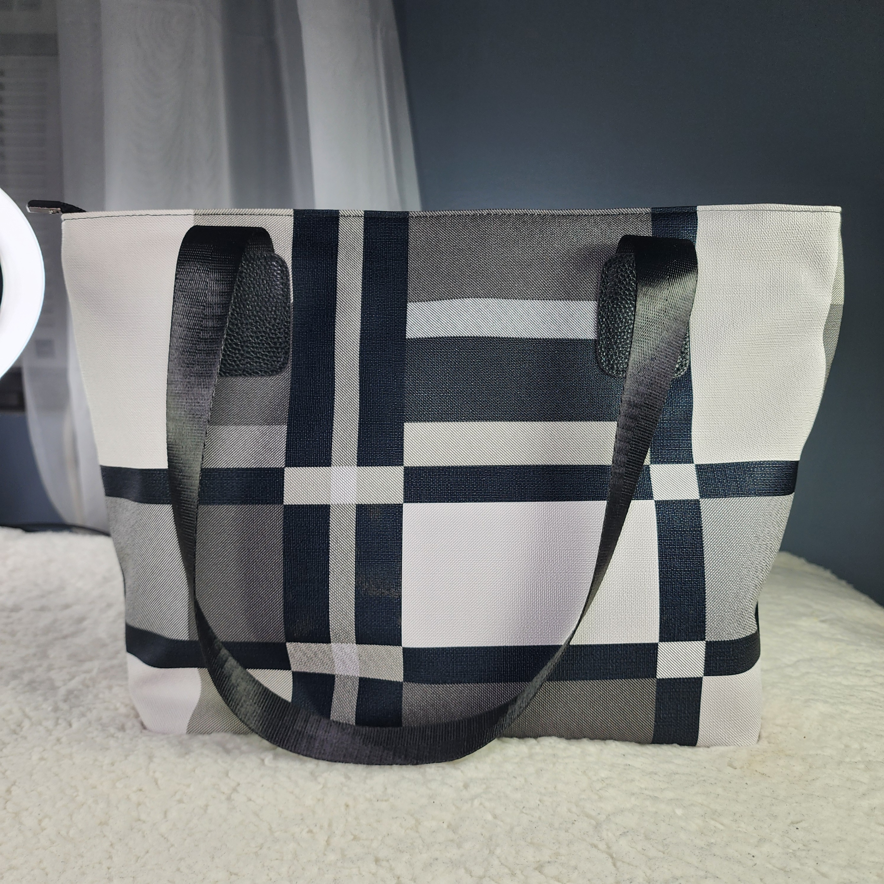 Plaid Tote Bag Large Capacity Handbag, Black, white and Gray. - photo 4