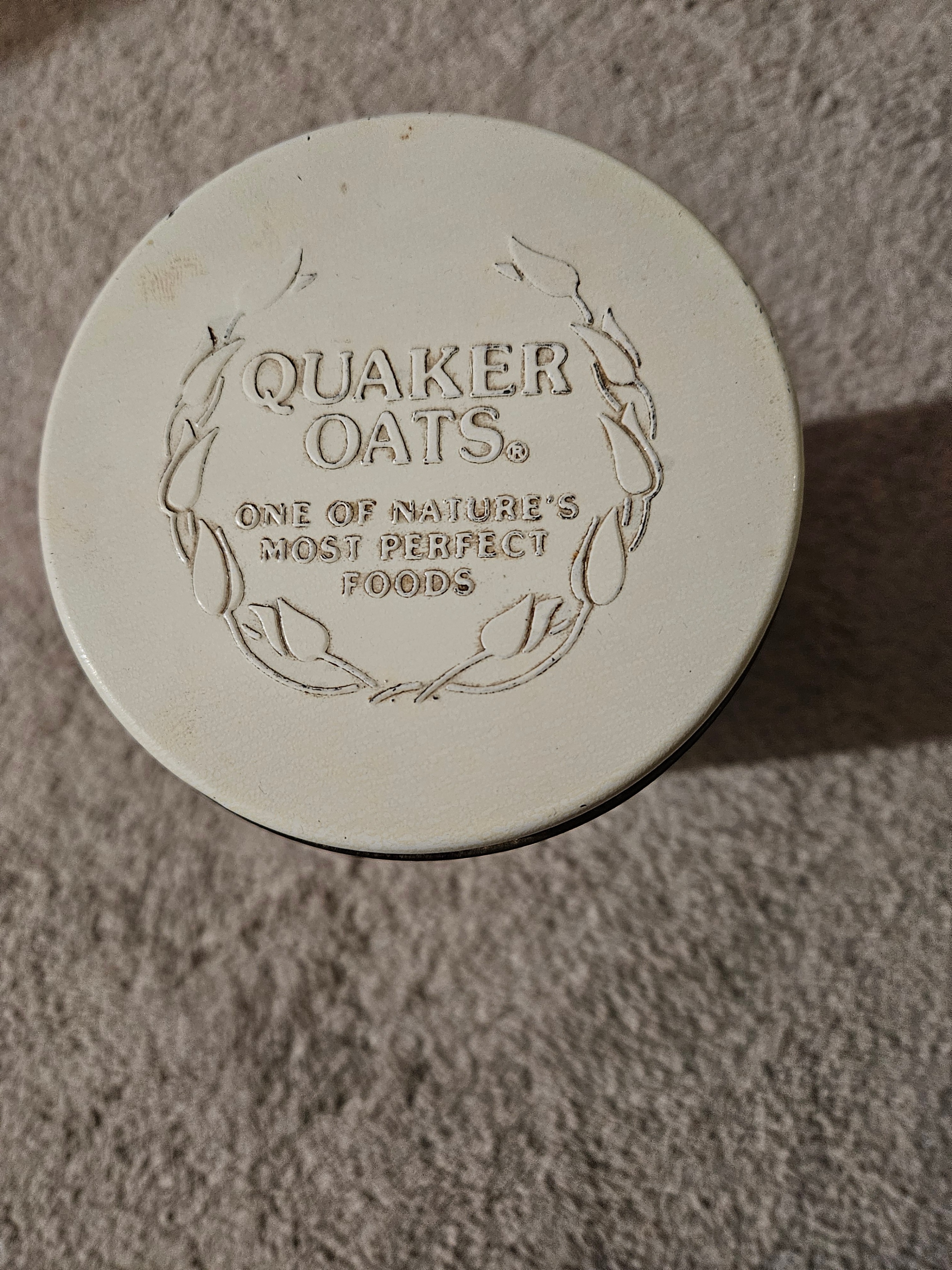Vintage Quaker Oats Tin Can Limited Edition 1982, 7.5" x 4.25" - photo 3