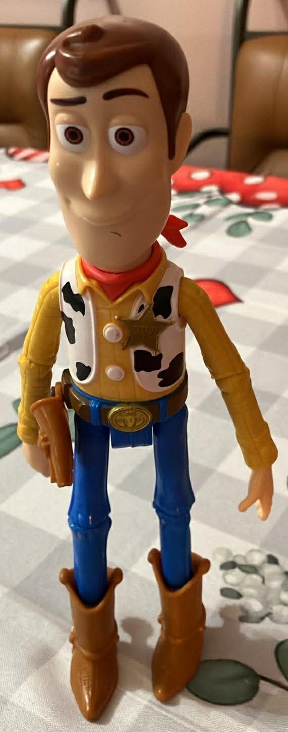 Disney Toy Story 4 Woody Poseable Action Figure - 9 Inches
