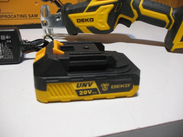 DEKO One Hand Cordless 20 Volt Reciprocation Saw, BRAND NEW - photo 3