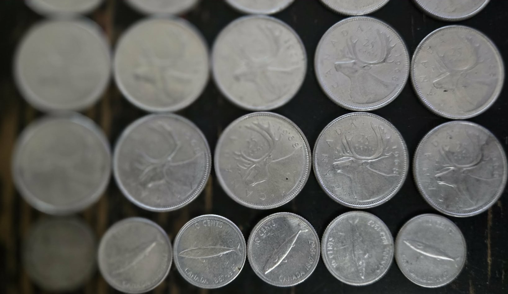 Silver coins 1968 Canadian Quarters and dimes - photo 4