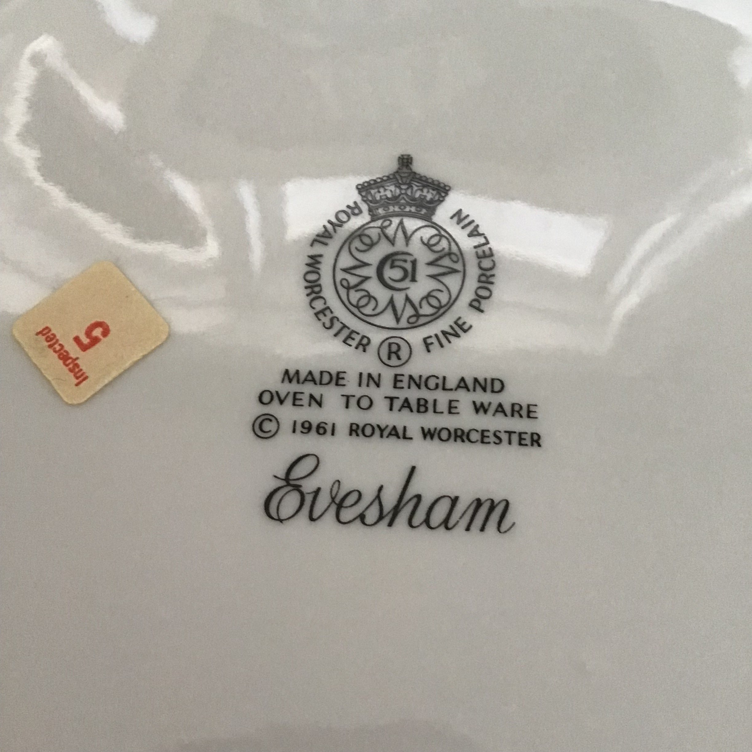 LARGE ROYAL WORCESTER CASSEROLE DISH WITH LID, EVESHAM - photo 2