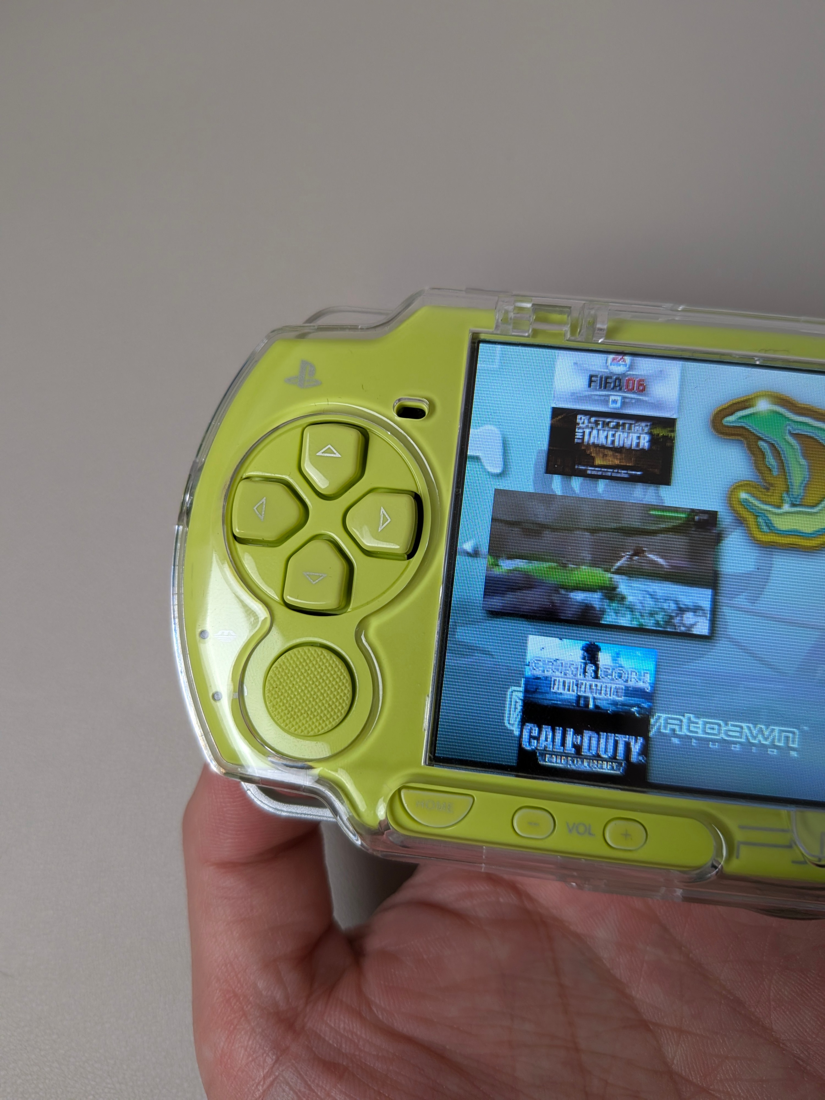PSP2000 Locoroco2 modded - photo 4