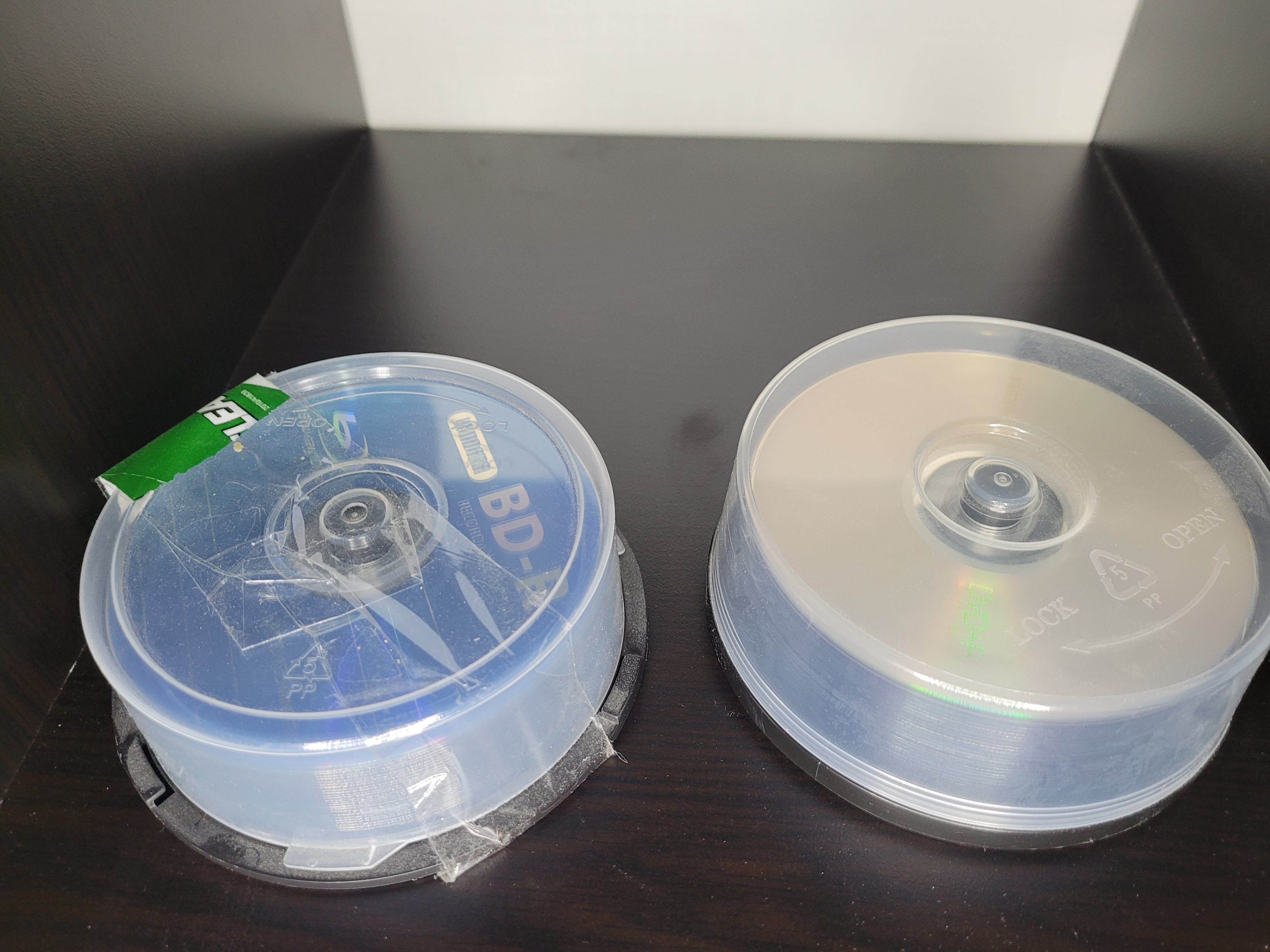Blank DVD-R and Blu-Ray