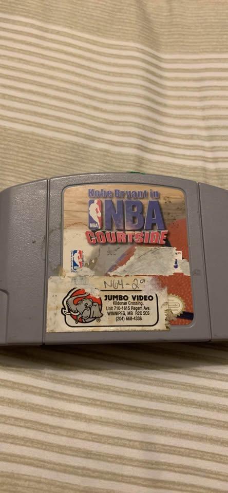 Kobe Bryant in NBA Courtside - Nintendo 64