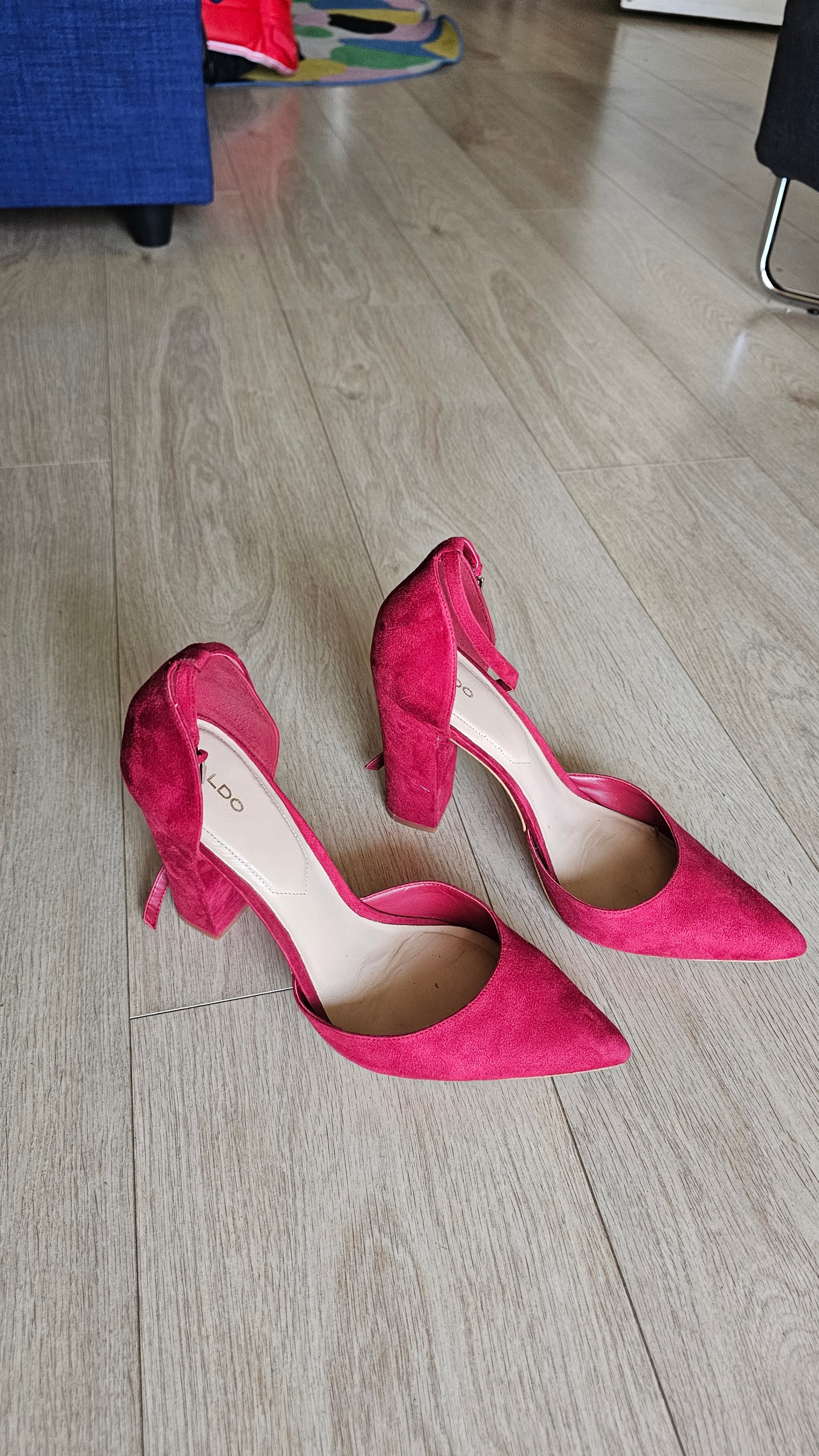 ALDO Red Suede Heels, Size 11 - photo 2