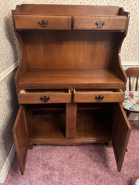 Solid Colonial Hutch Buffet – Dining Room Storage Cabinet - photo 3