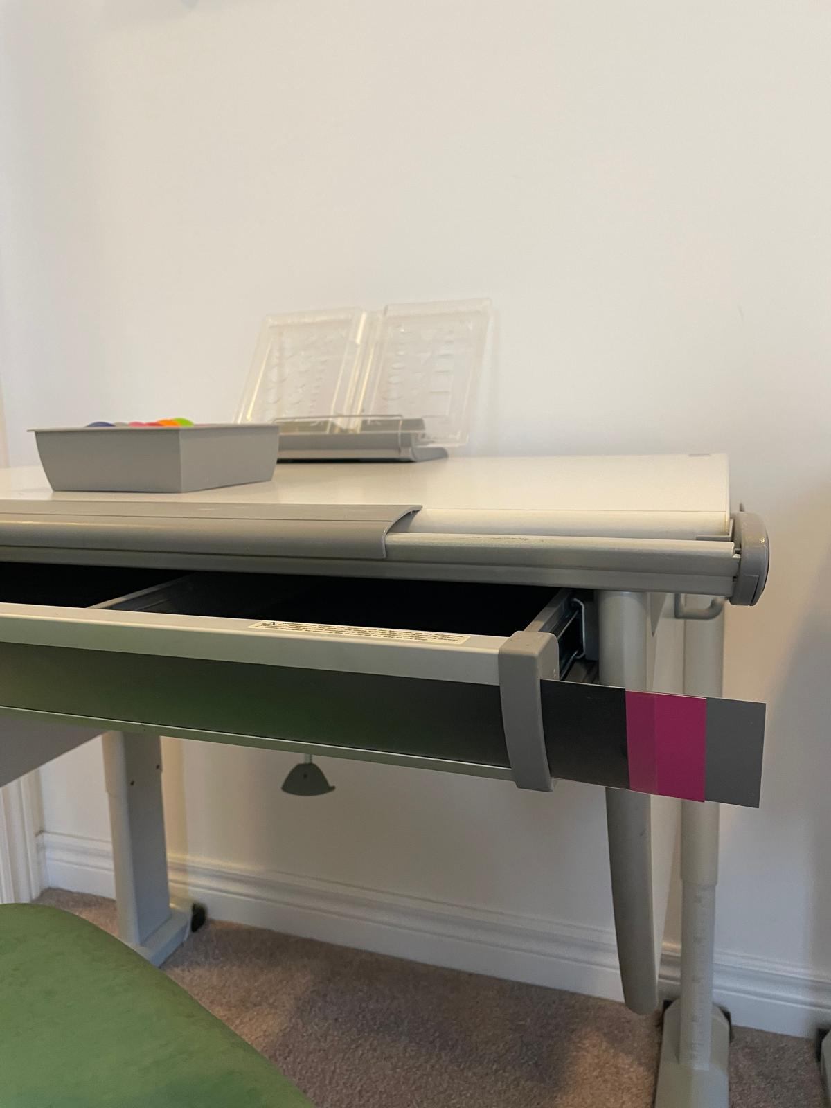 Customizable Moll Joker Ergonomic Kids Desk & Maximo Chair (2) - photo 5