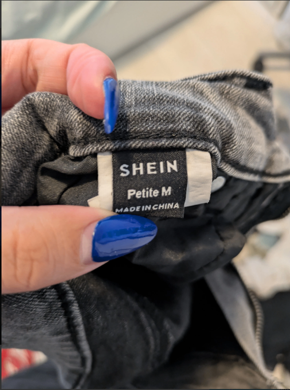 Petite Skinny Jeans - Size M - photo 2
